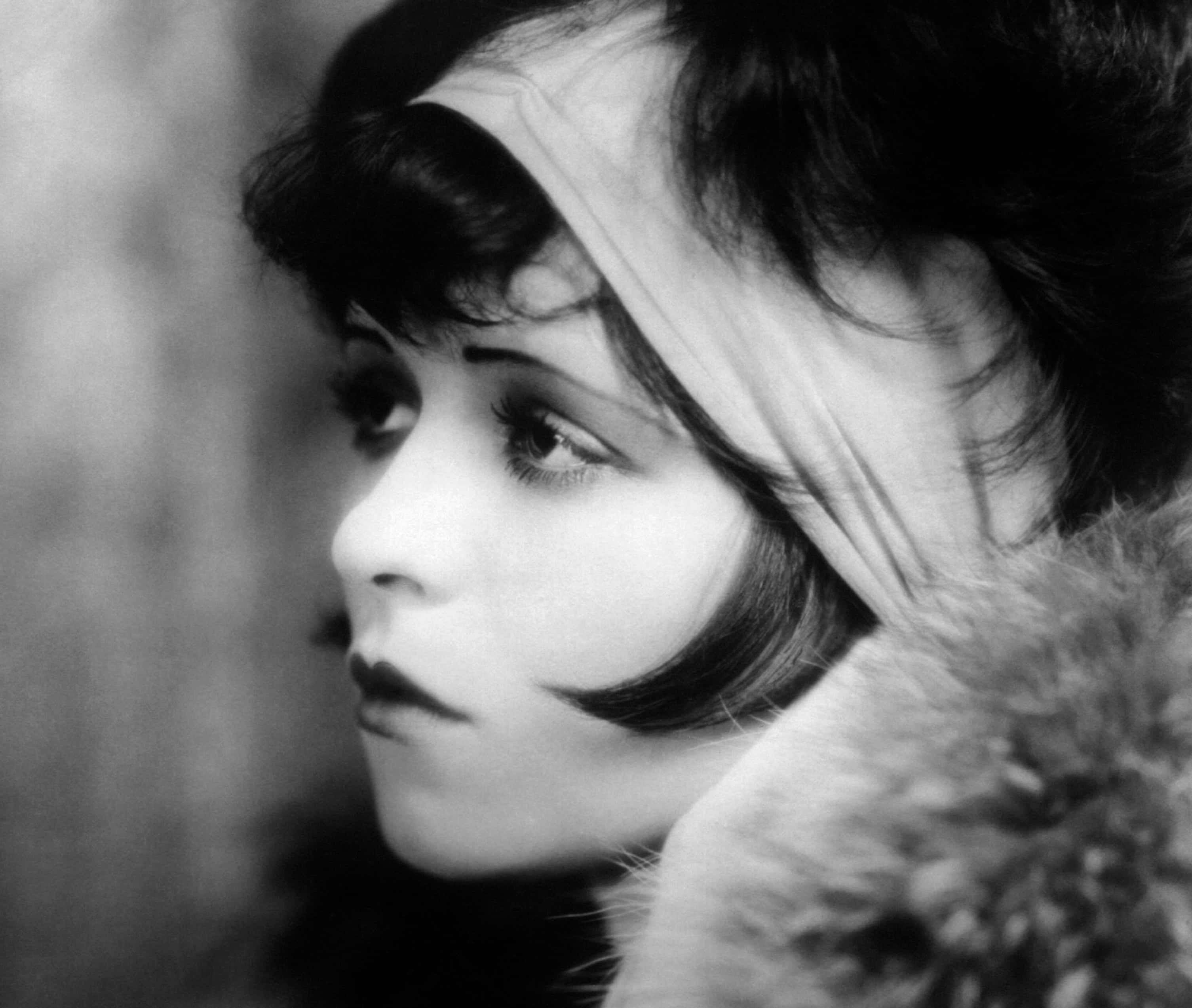 Clara Bow facts
