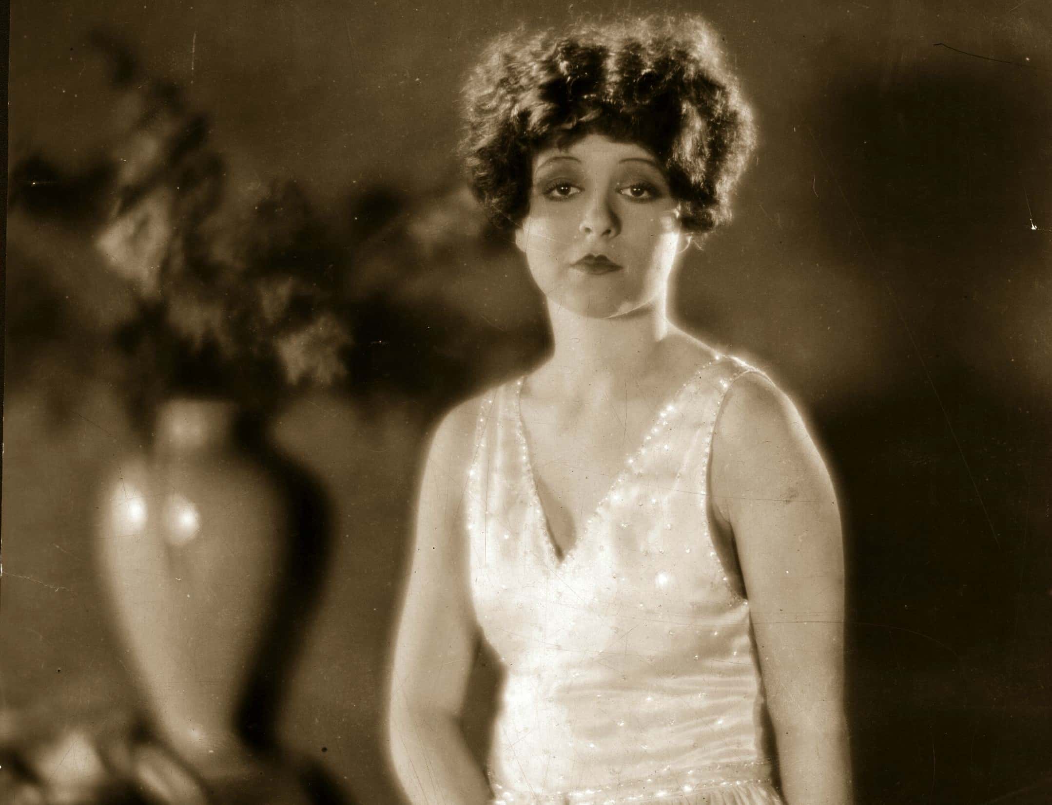 Clara Bow Facts
