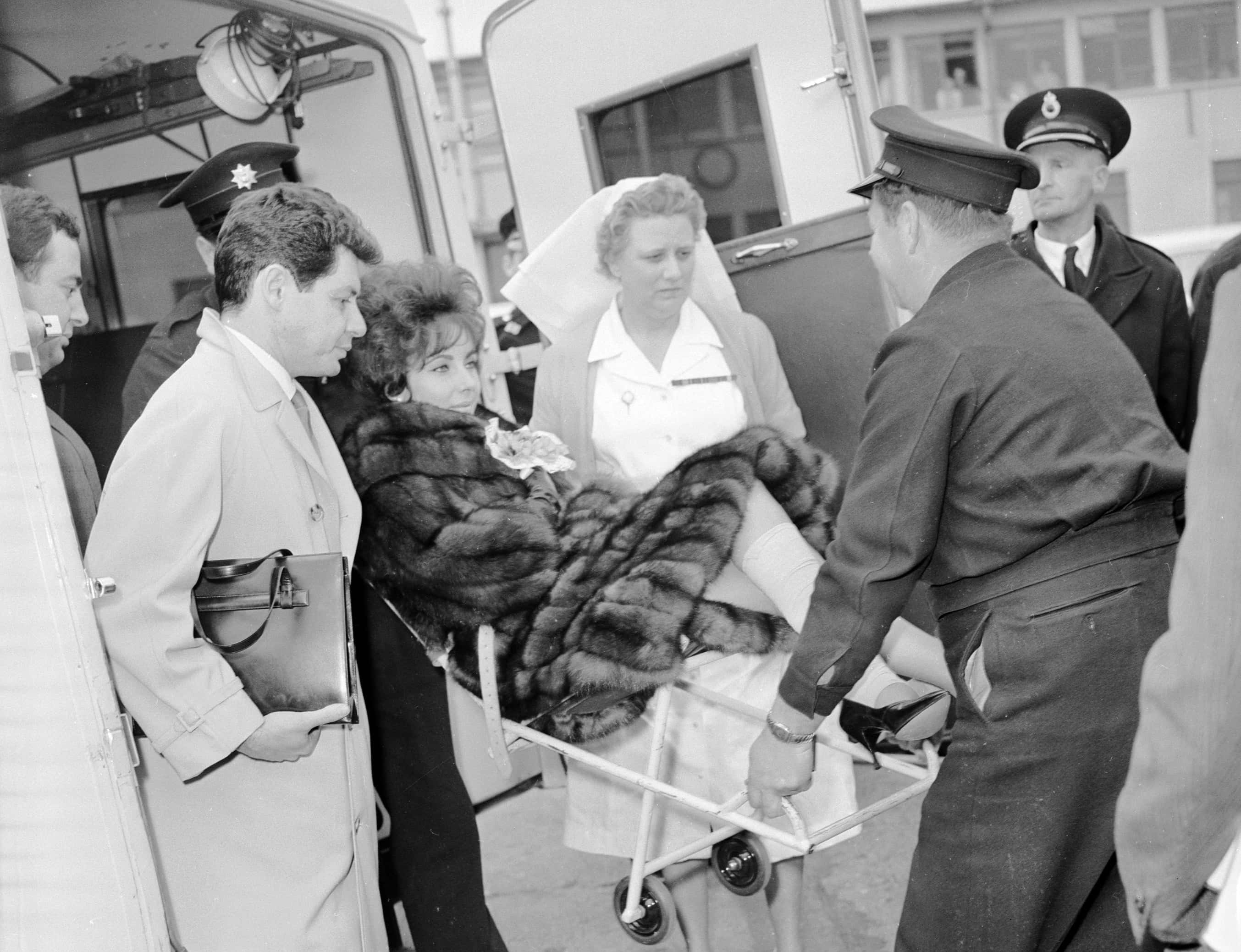 Elizabeth Taylor Facts