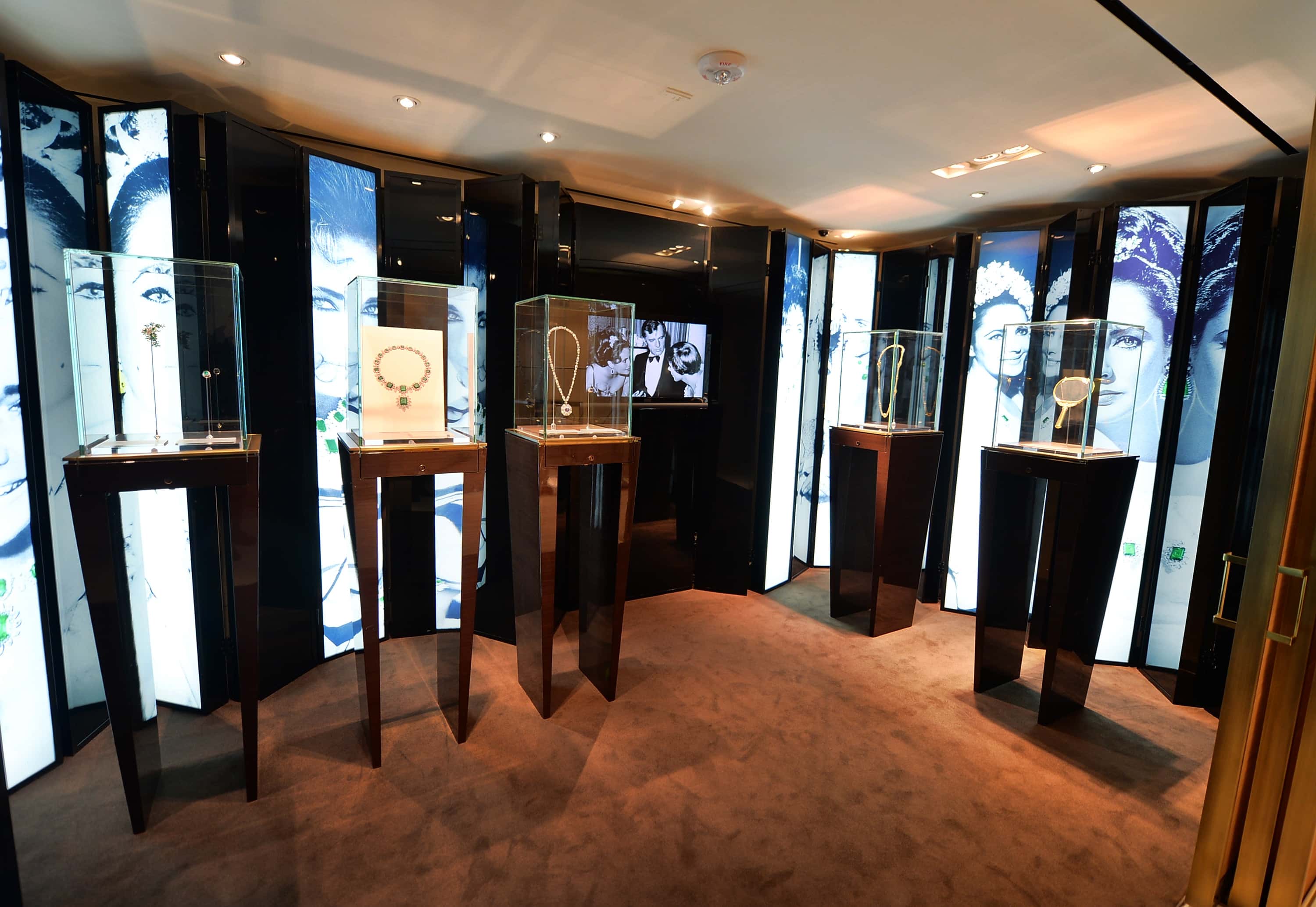 Elizabeth Taylor Facts