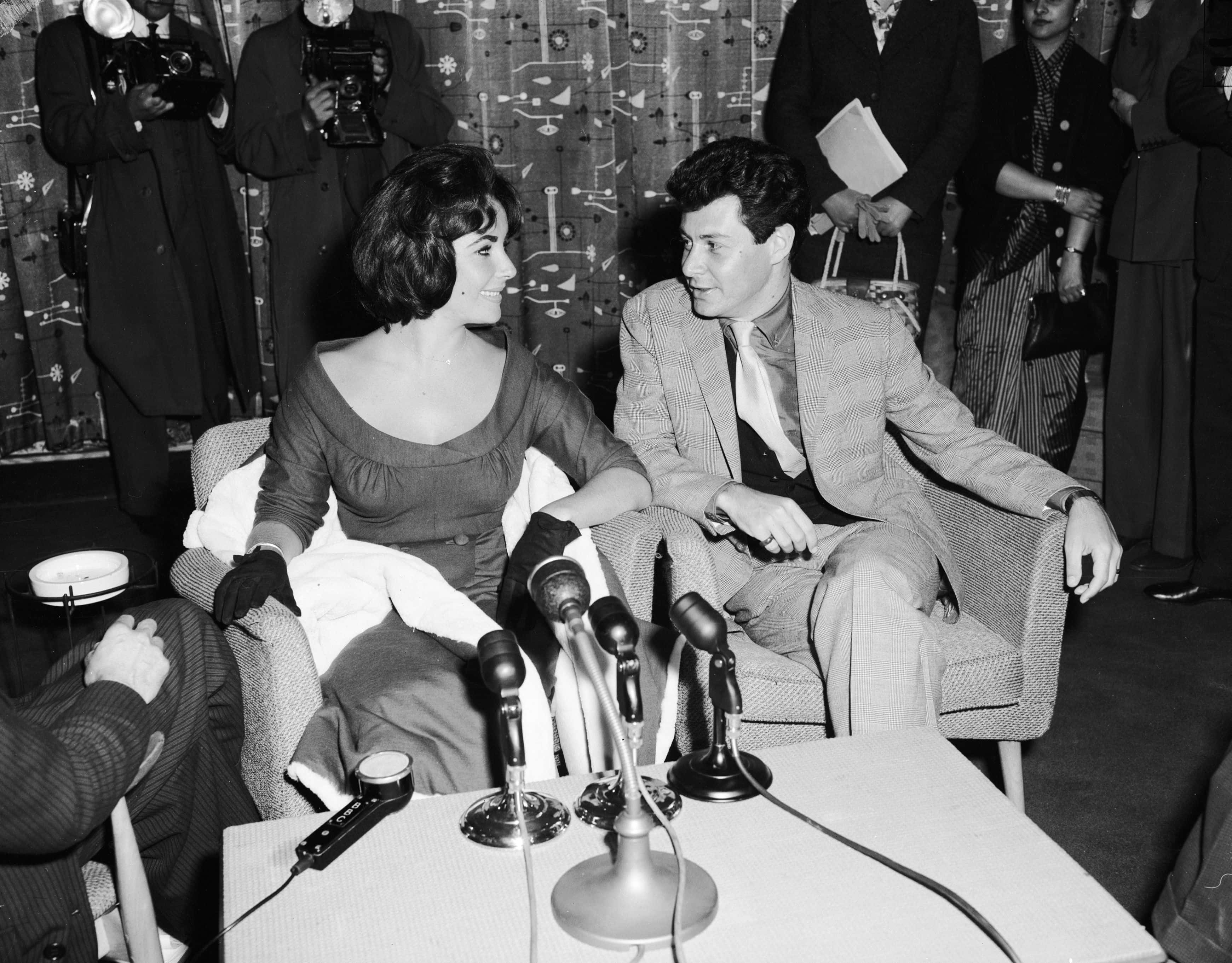 Elizabeth Taylor Facts