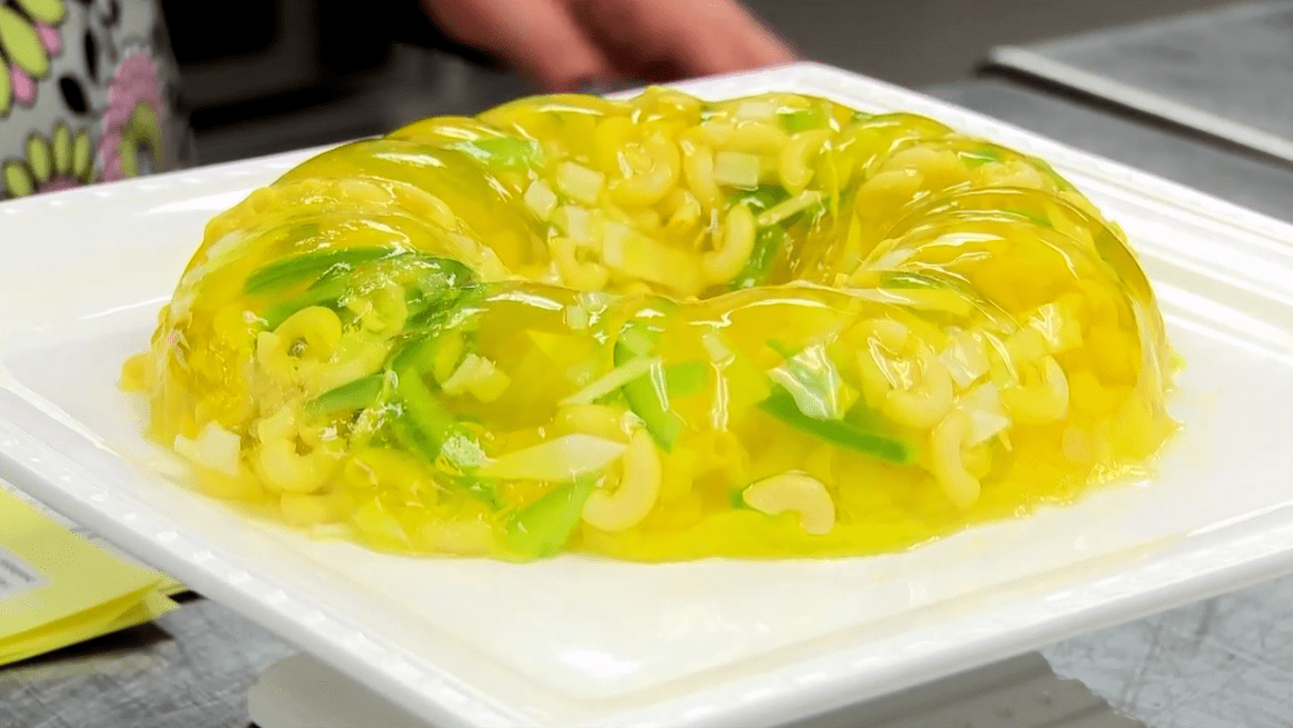 People Share The Weirdest Things They’ve Encountered In Other People’s Homes Facts