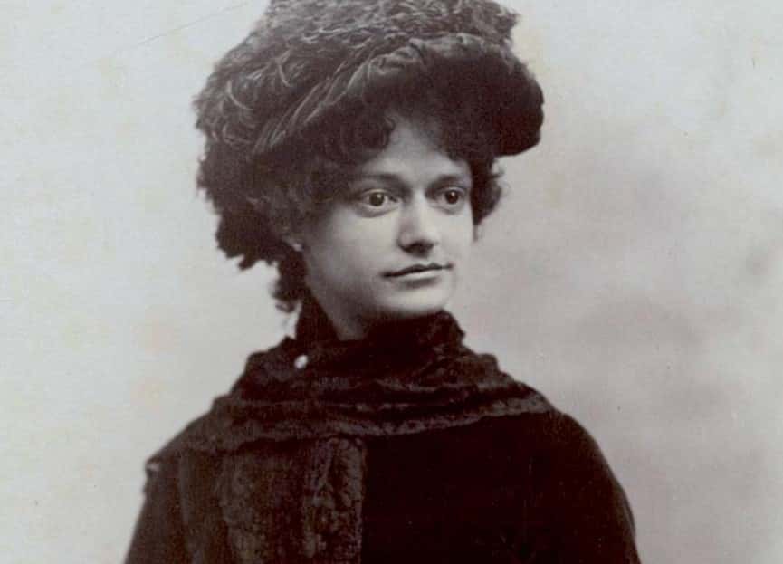 Emily Dickinson Facts