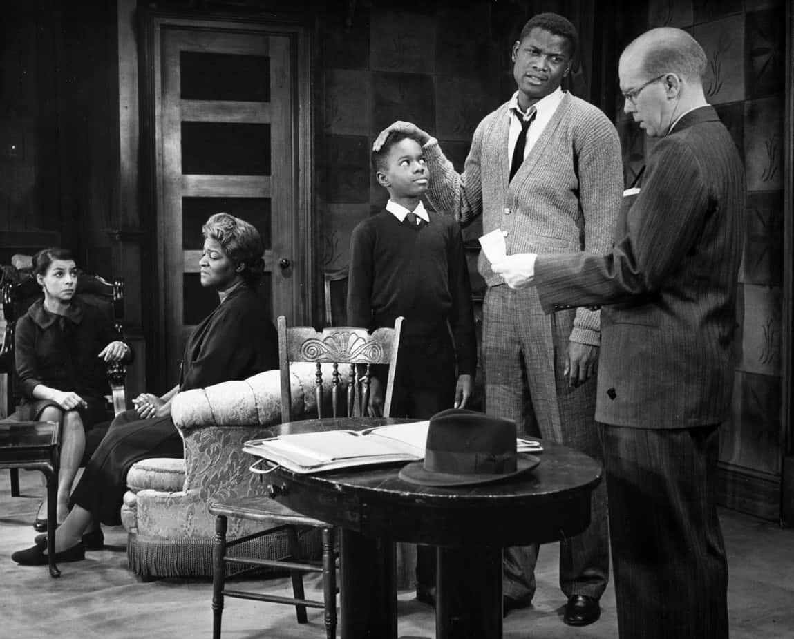 Grayscale Photo of a scene from the play A Raisin in the Sun.