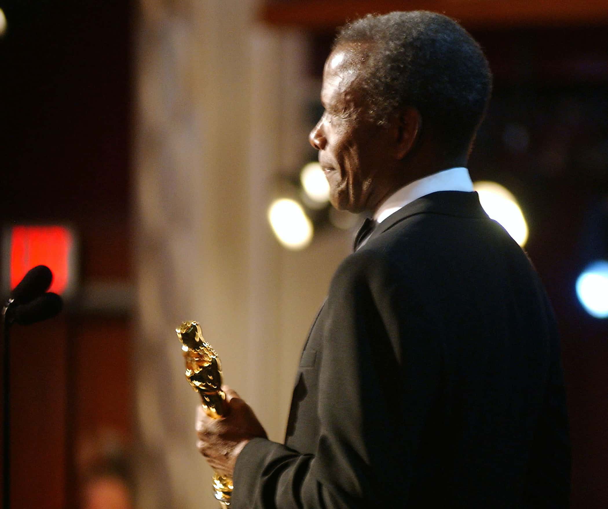 Actor Sidney Poitier Accepts An Honorary Award By The Board Of Governors Of The Academy Of Motion Picture Arts And Sciences