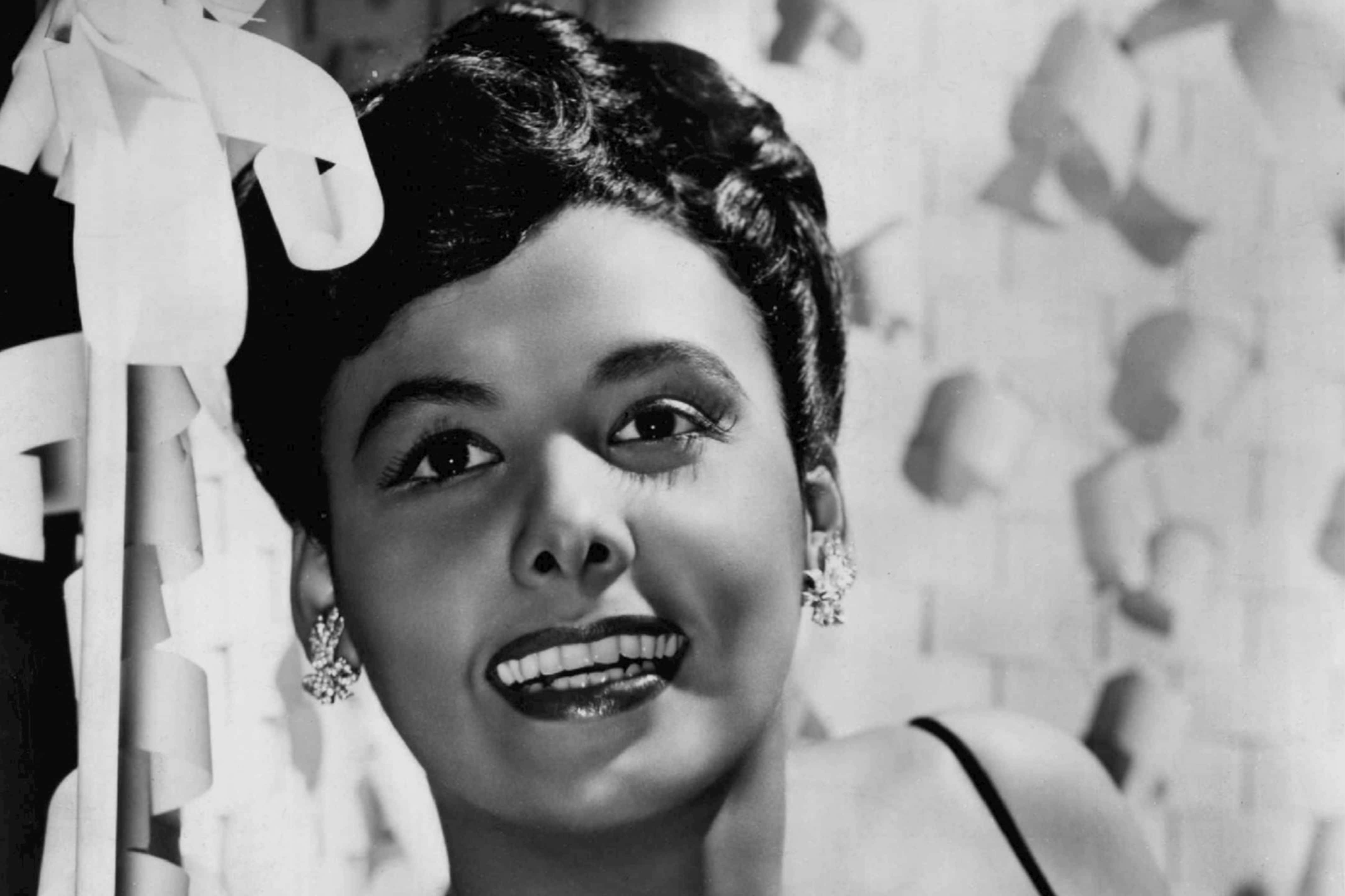 Lena Horne in black 