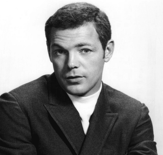 James MacArthur in suit