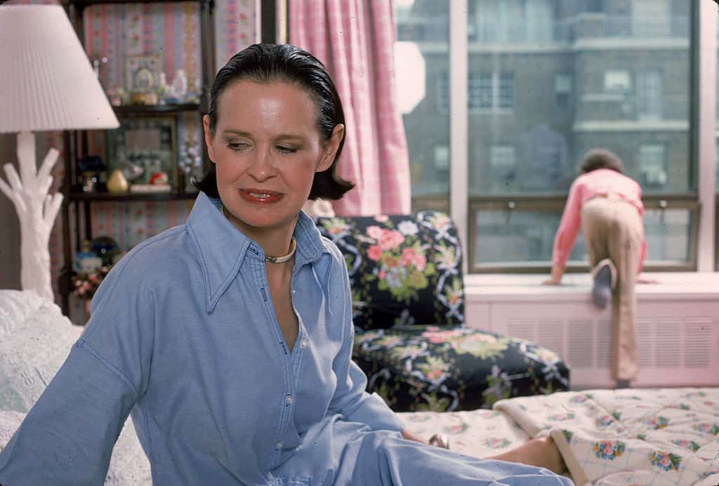 Gloria Vanderbilt Facts