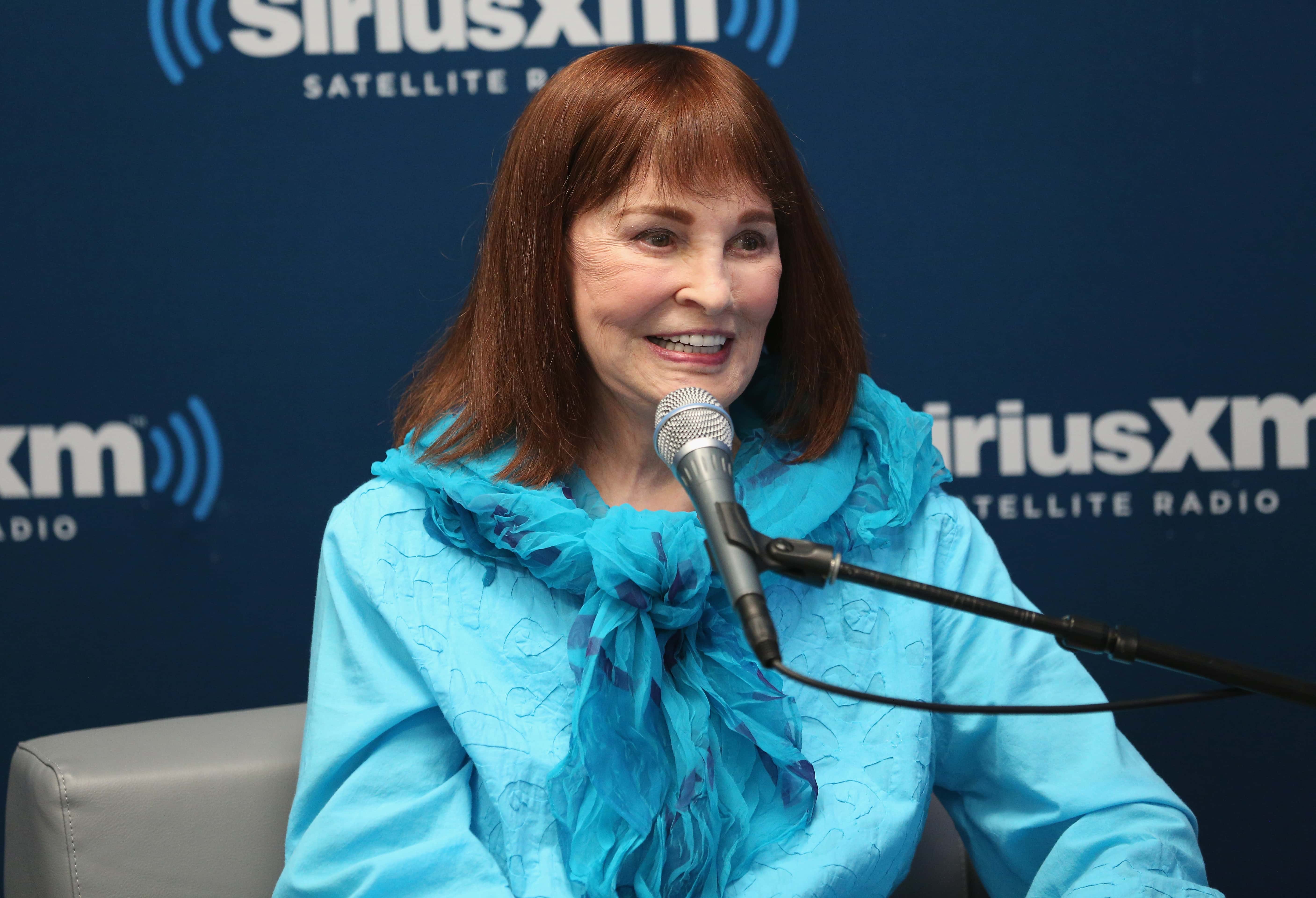 Gloria Vanderbilt Facts