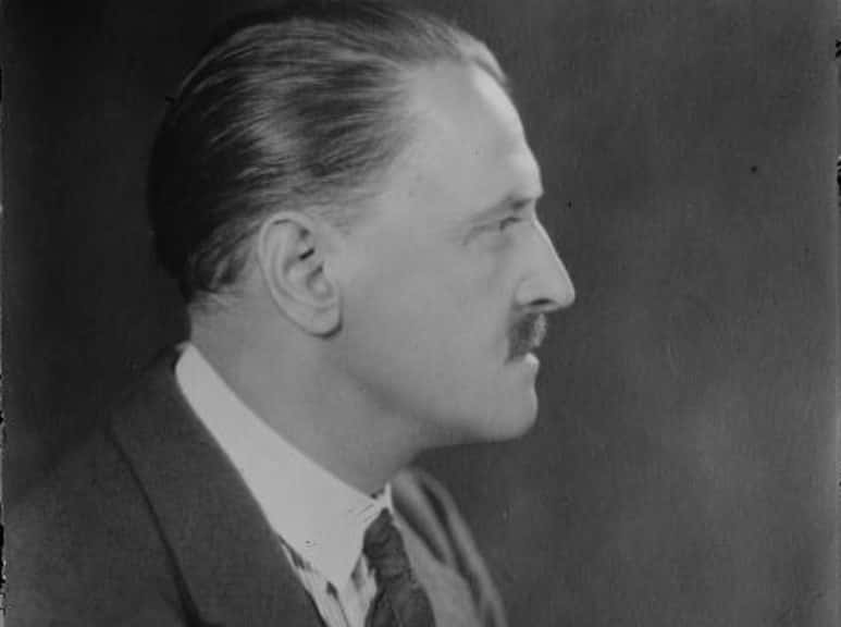 W. Somerset Maugham early in his career.