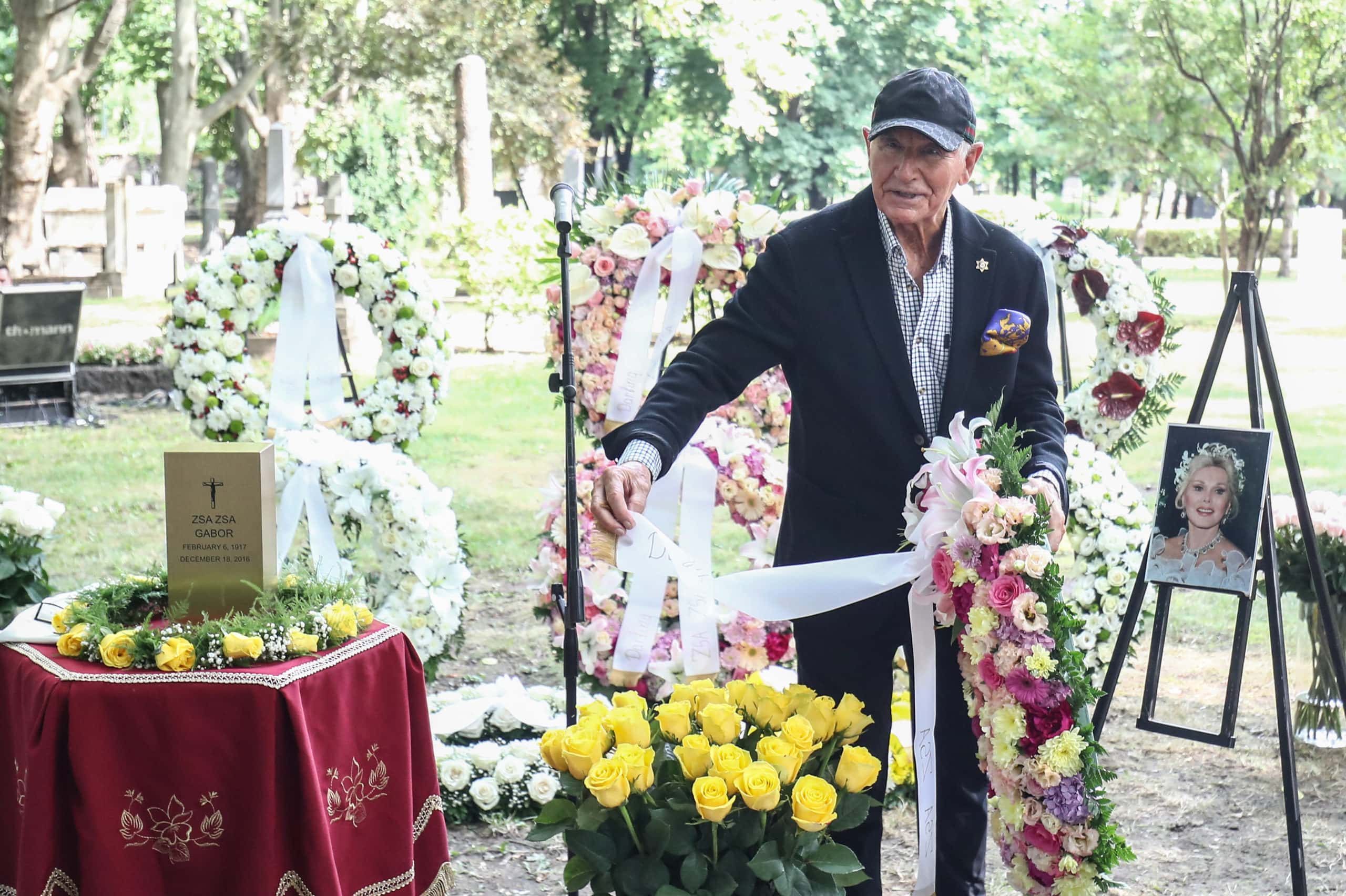 Zsa Zsa Gabor funeral