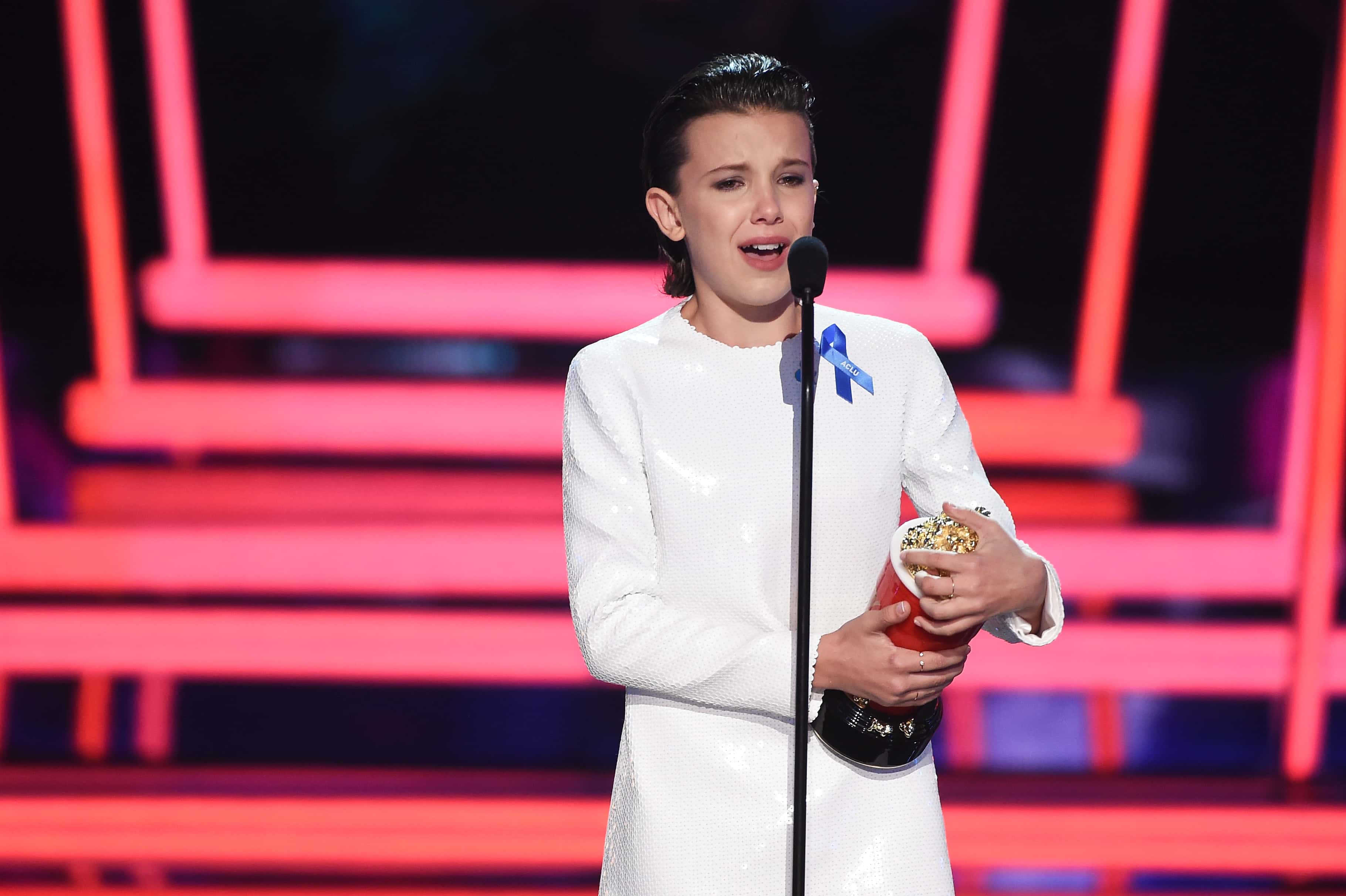 Millie Bobby Brown accepts Best Actor in a Show for 'Stranger Things' 