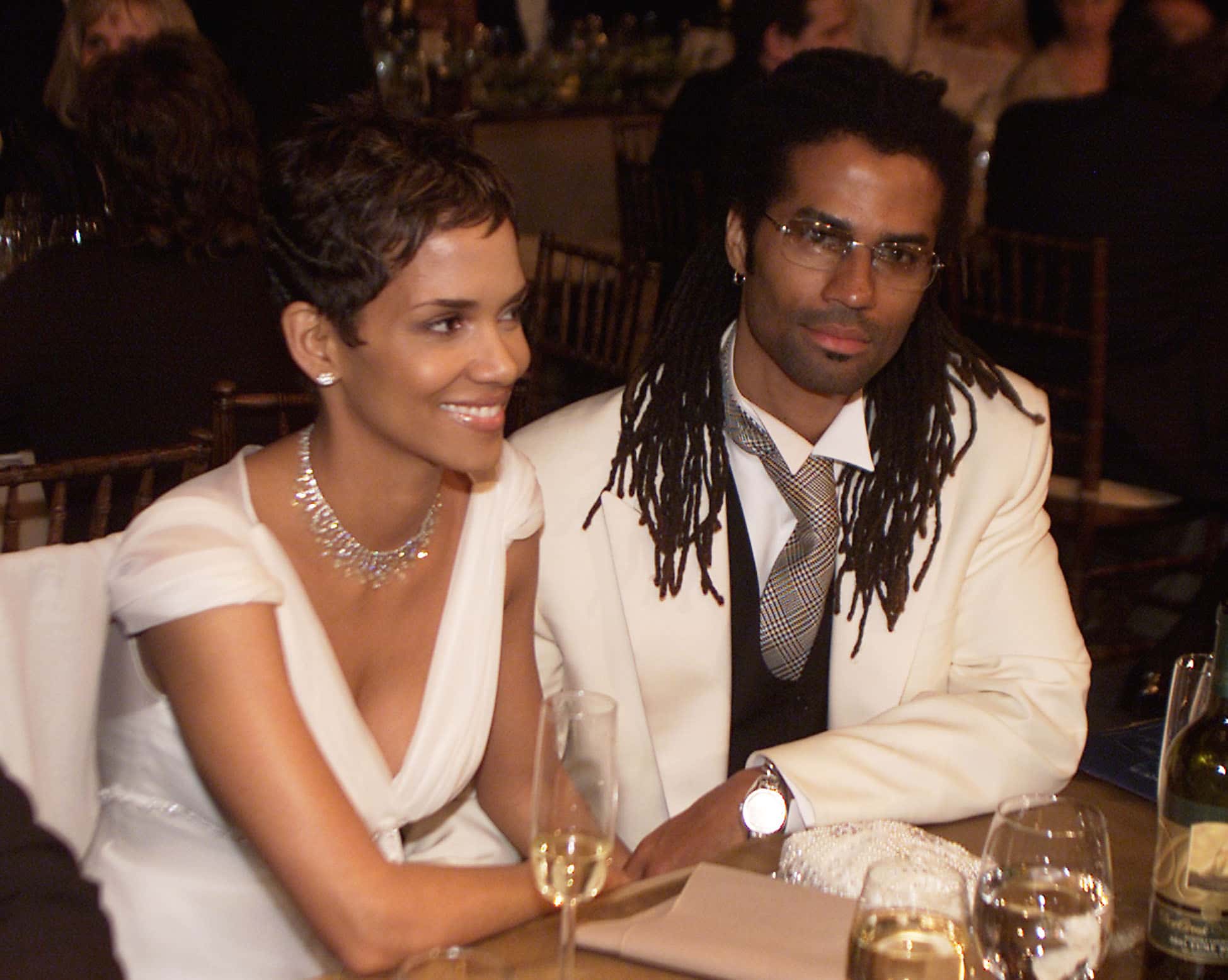 Halle Berry and Eric Benet at the 8th Annual Screen Actors Guild Awards