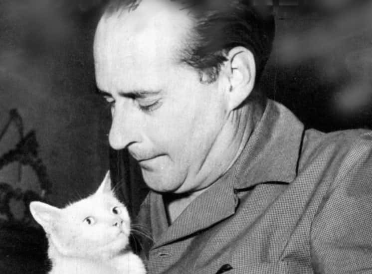 Roberto Rossellini with the cat Saha 