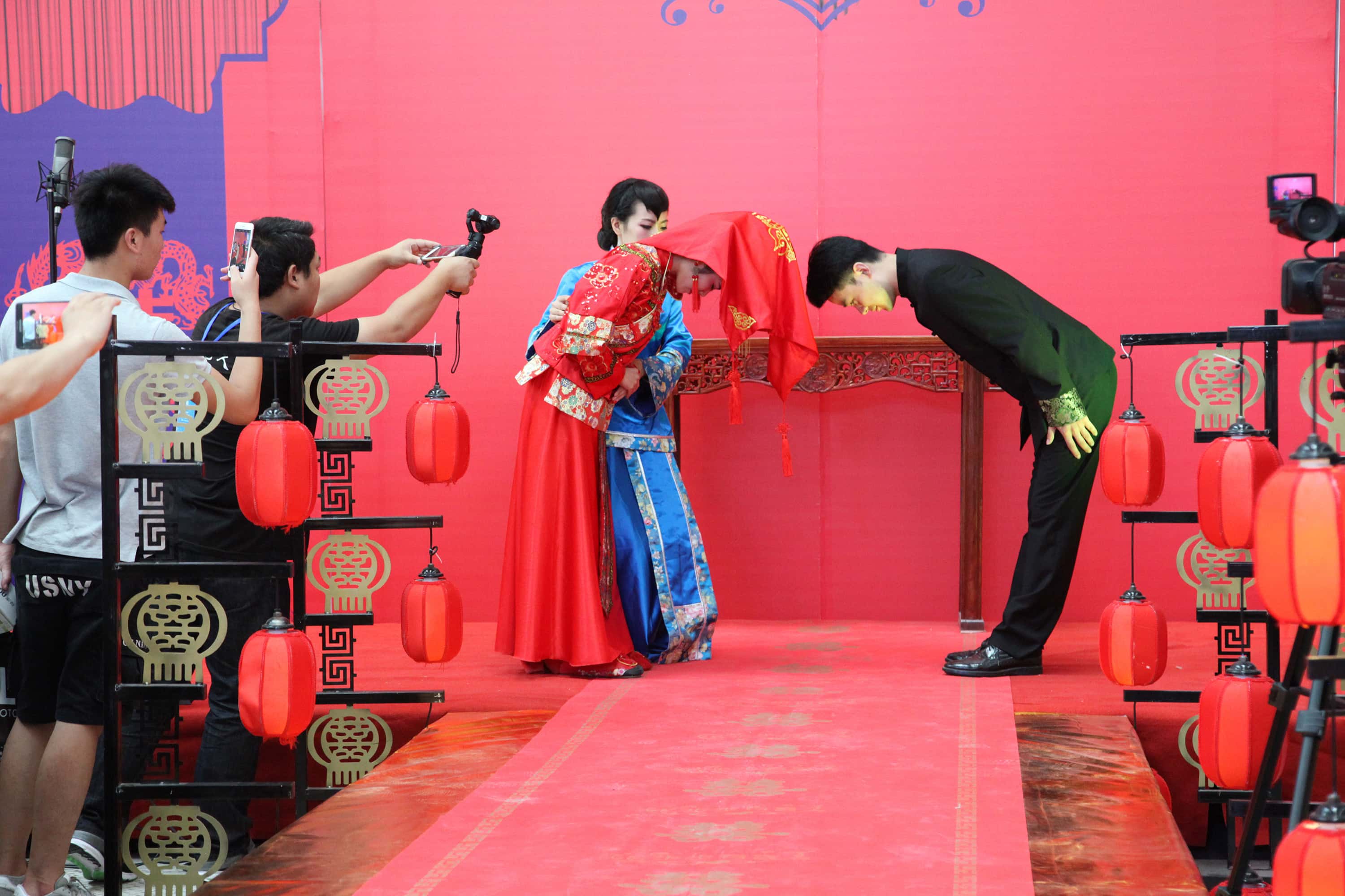 Wedding Guests Refused To Hold Their Peace facts