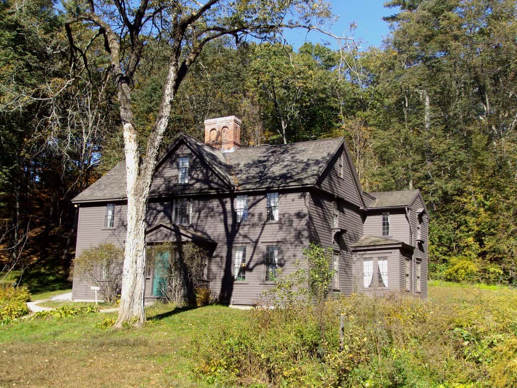 Louisa May Alcott Facts