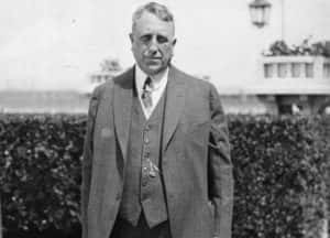 The Queen Of Gossip Knew All Of Hollywood’s Darkest Secrets