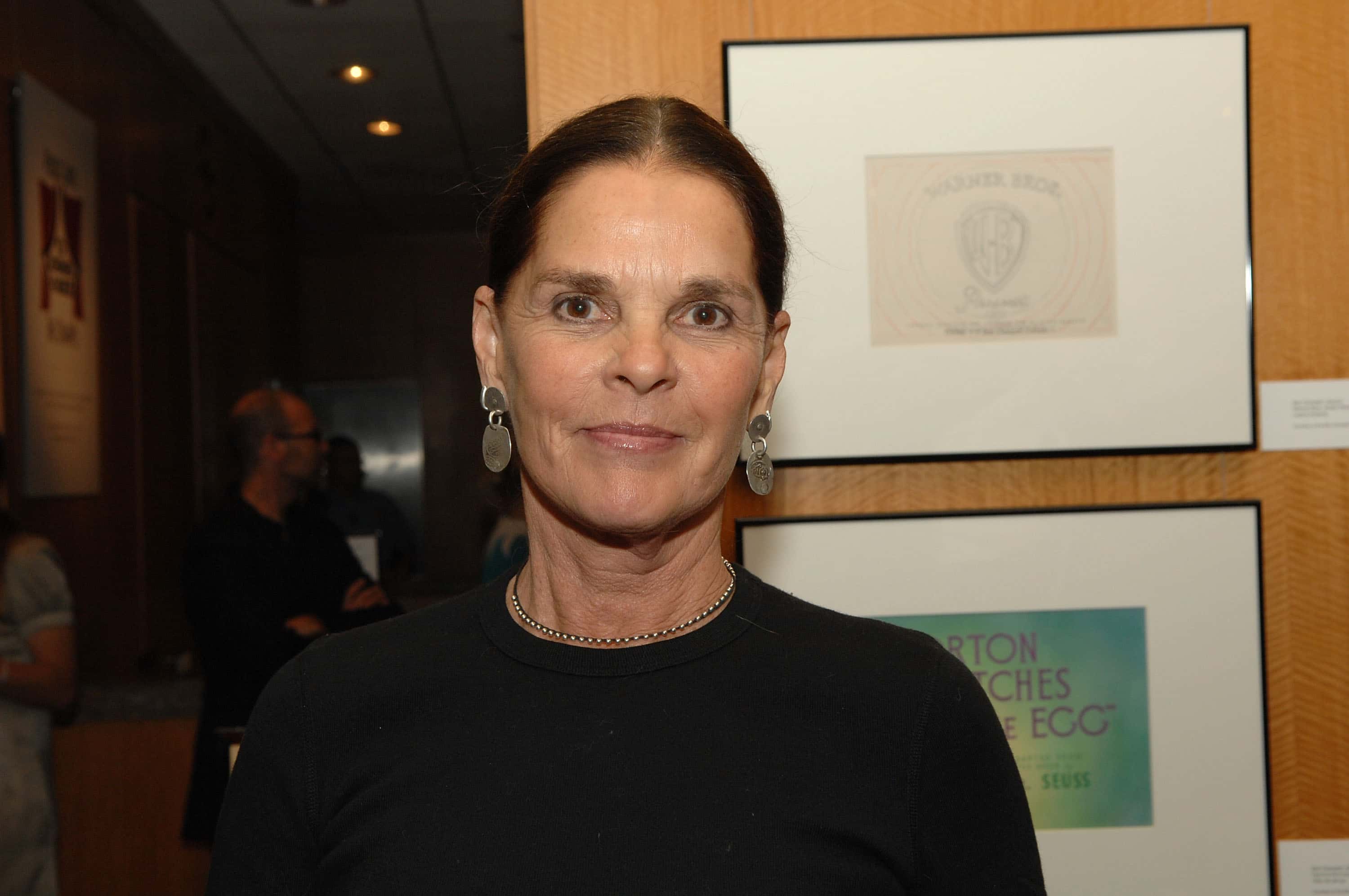 Ali MacGraw Facts