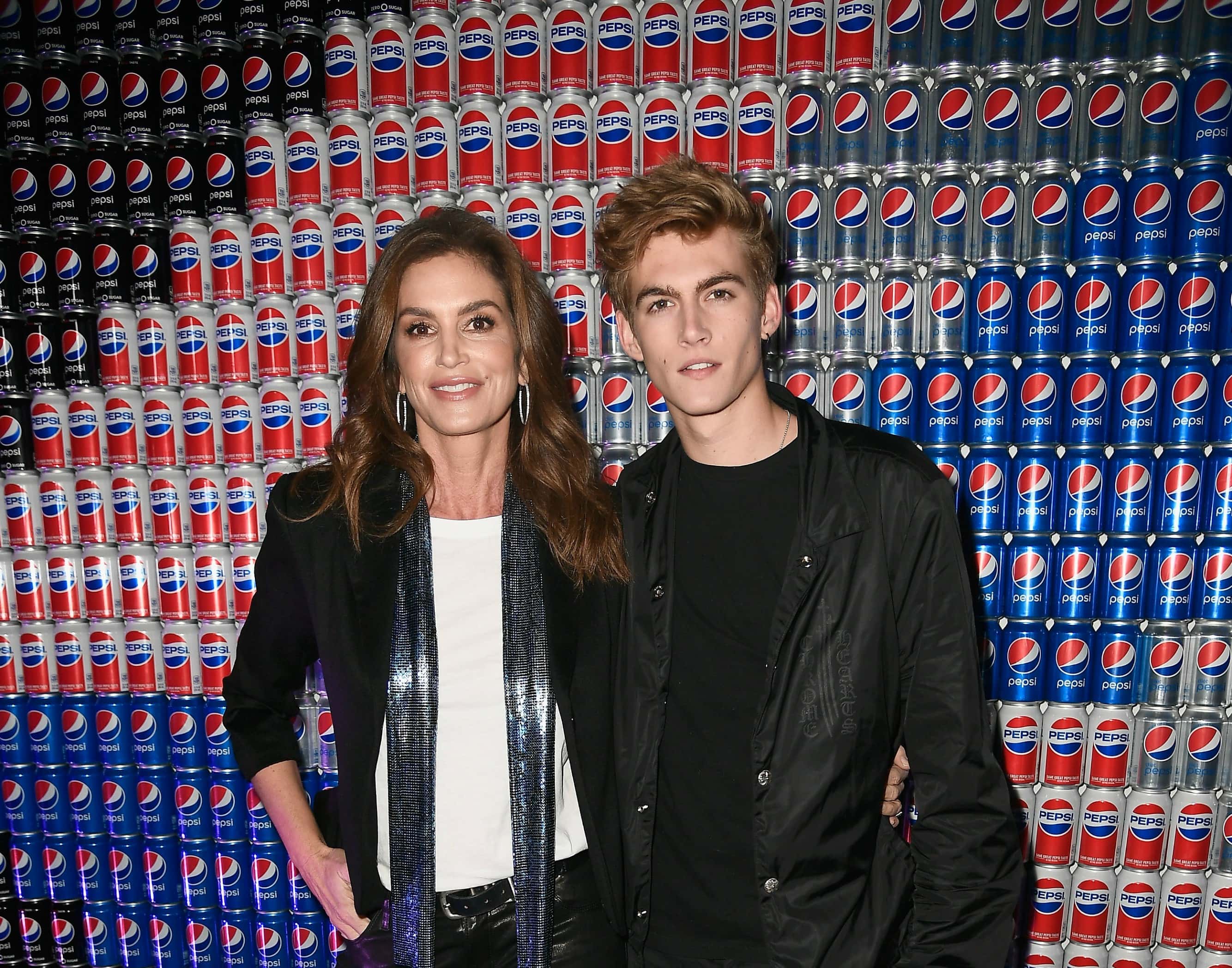 Cindy Crawford and Presley Gerber 