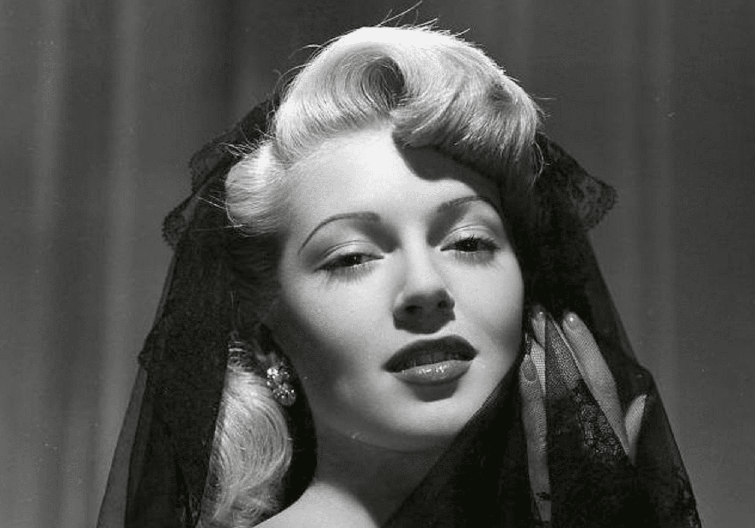 Lana Turner facts