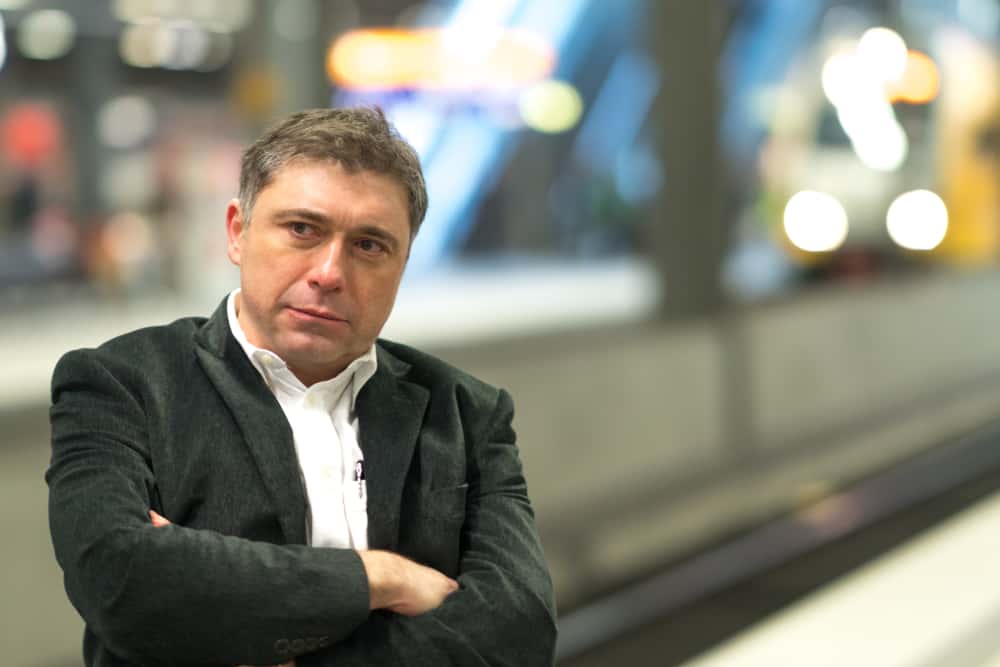 Airport Goodbyes Facts