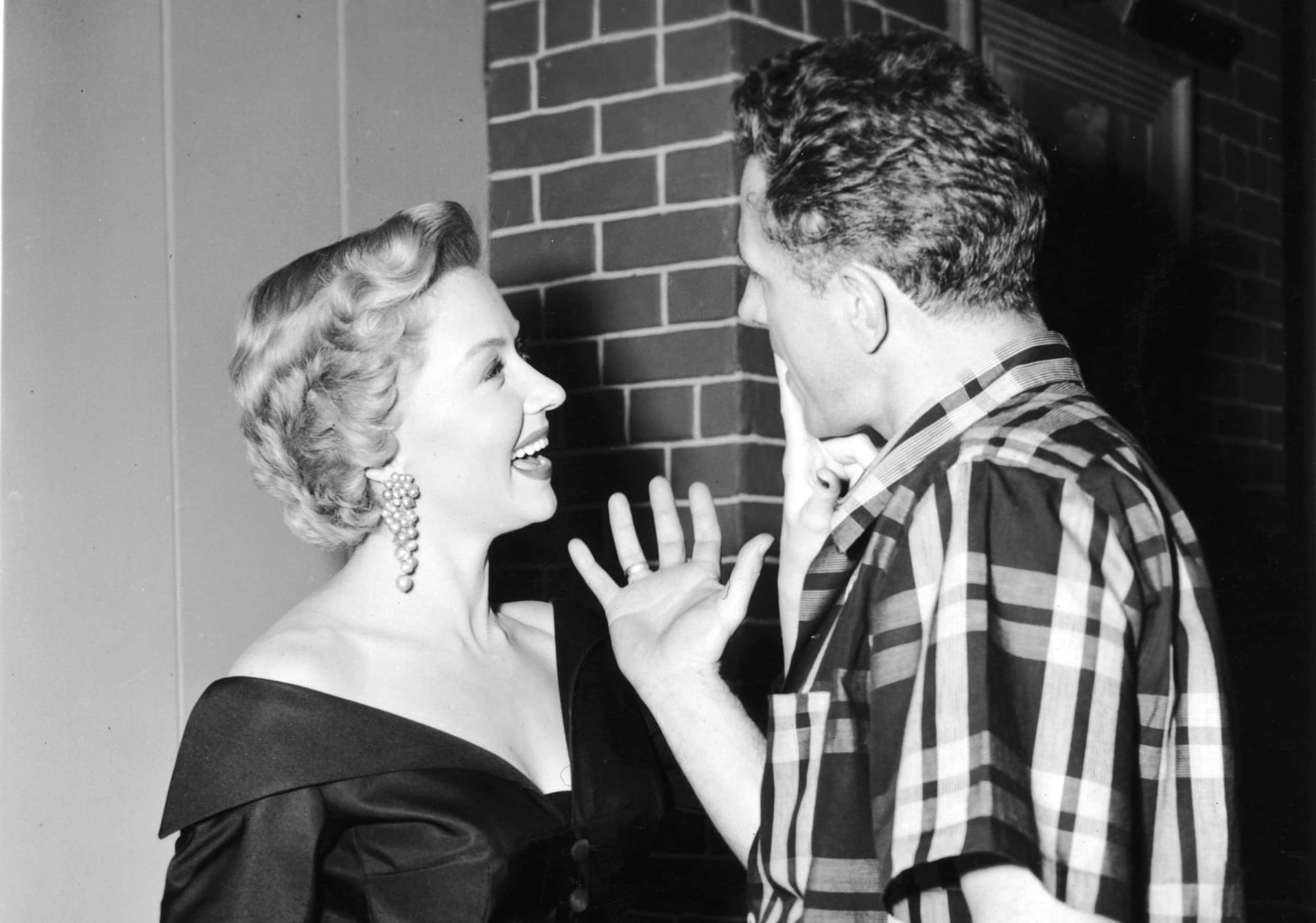 Gloria Grahame and husband at movie set 