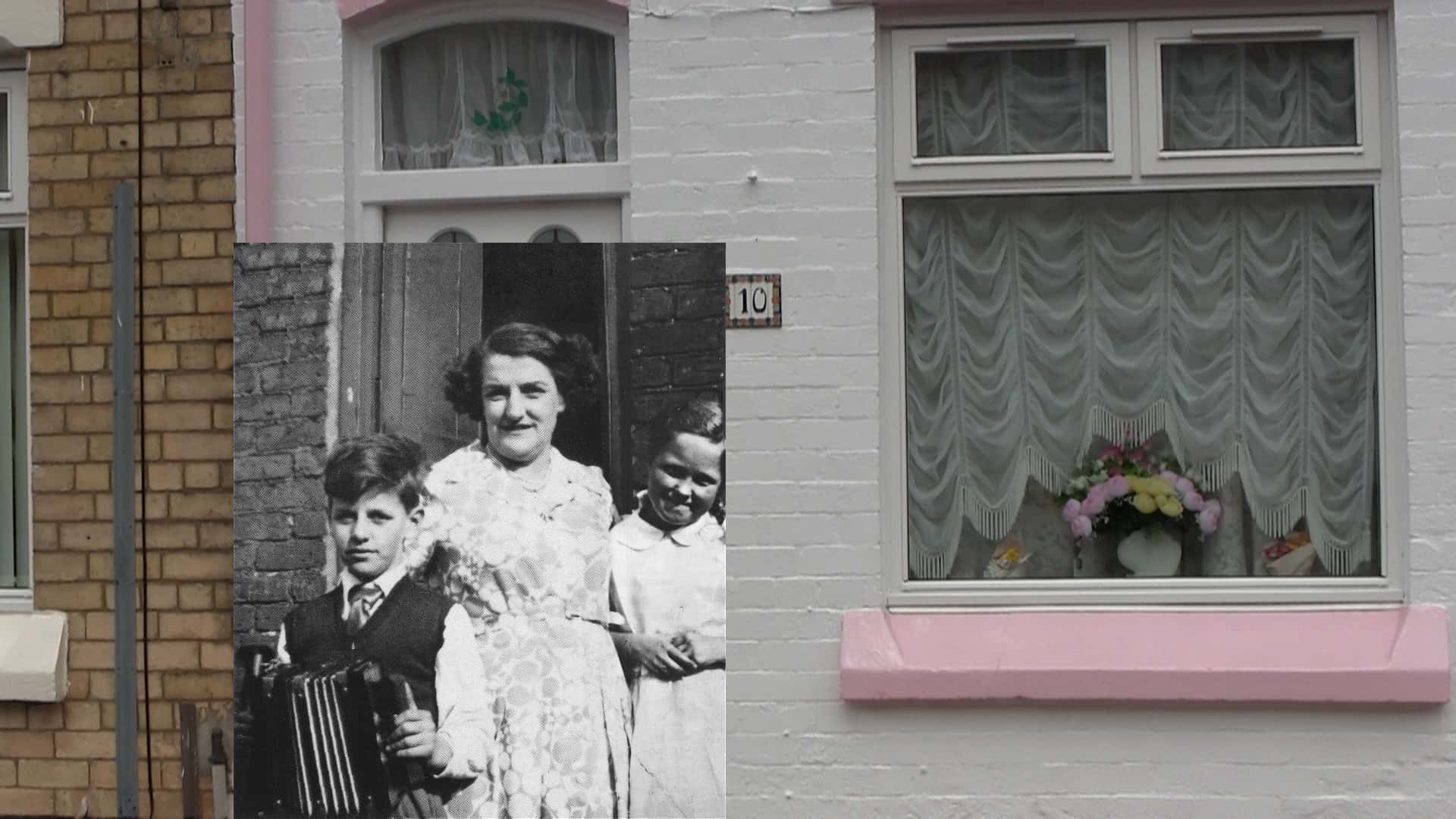 Ringo with his mother at home in Admiral Grove