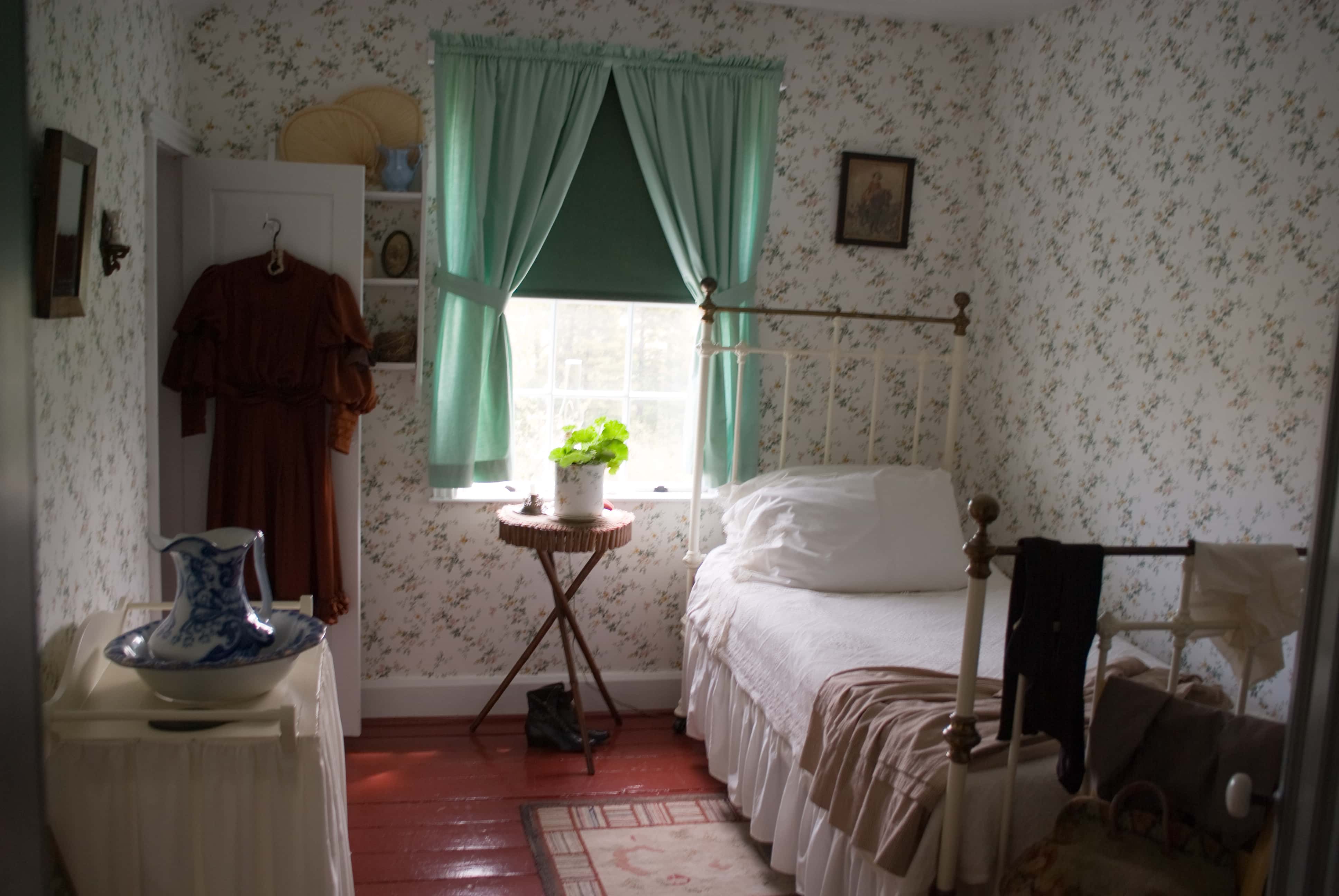 L.M. Montgomery Facts