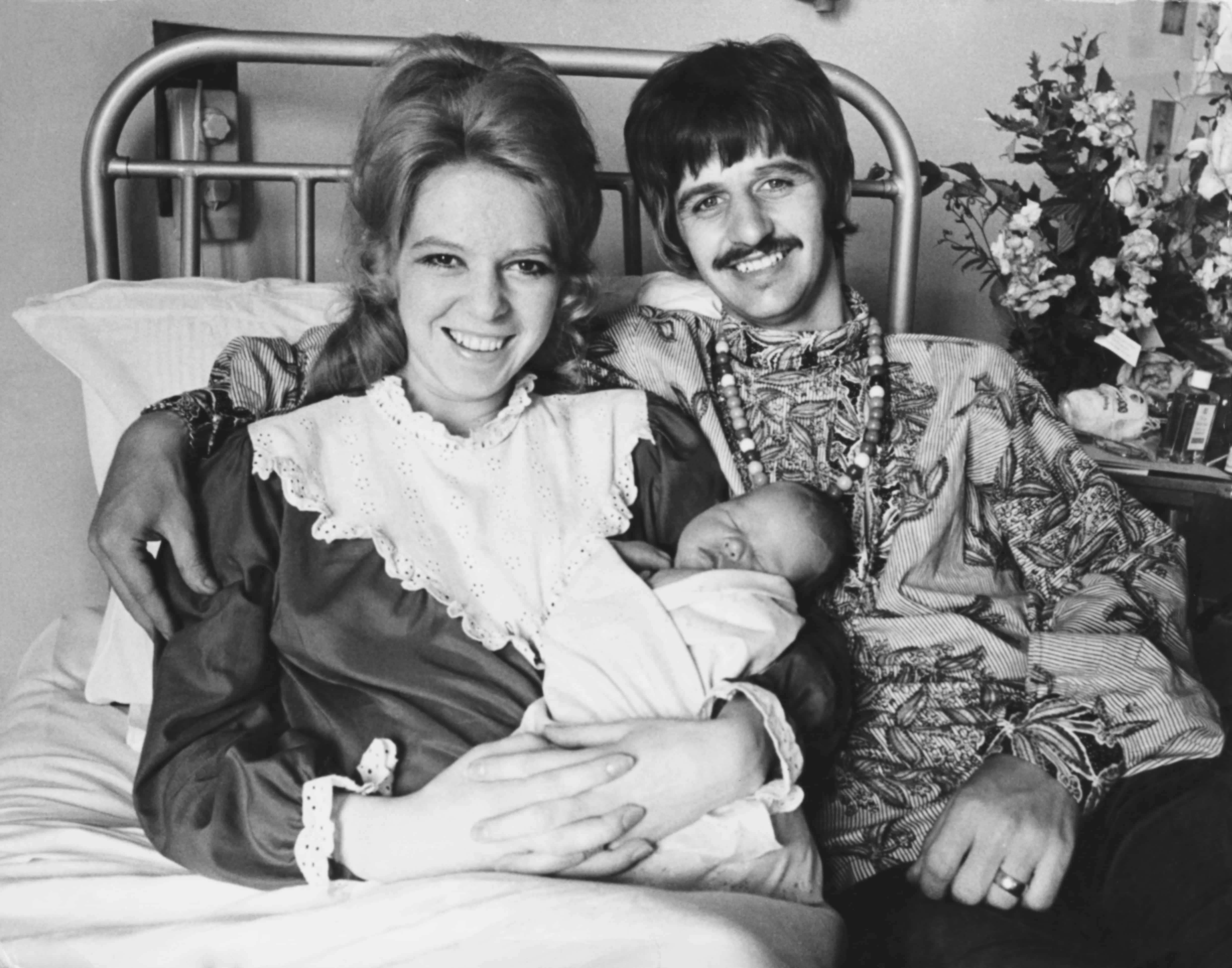 Ringo Starr FaBeatles drummer Ringo Starr with his wife Maureen and their new baby boy Jasoncts