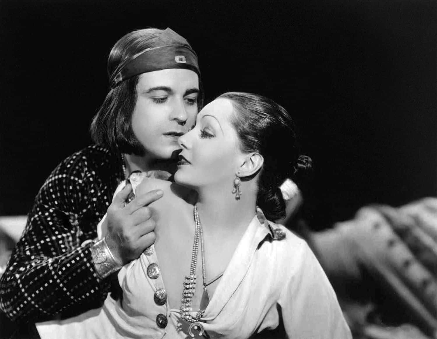 Promotional photo of Ramon Novarro and Lupe Velez for the film Laughing Boy