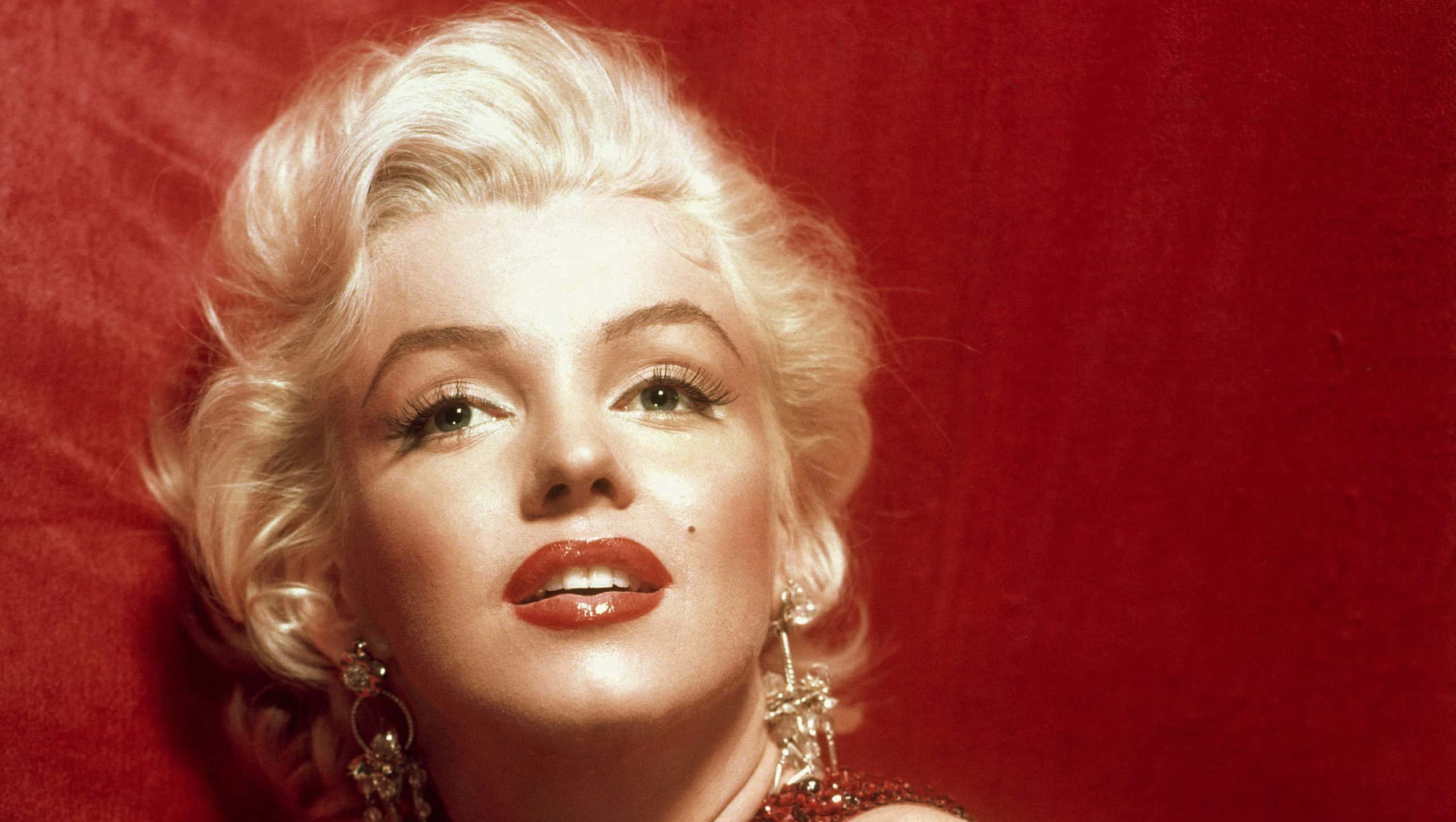 Mamie Van Doren facts