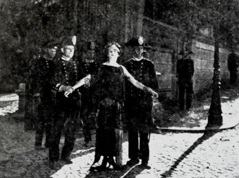 Barbara La Marr in  The Eternal City (1923)