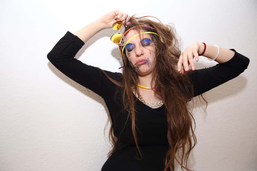 Unromantic Moments Facts