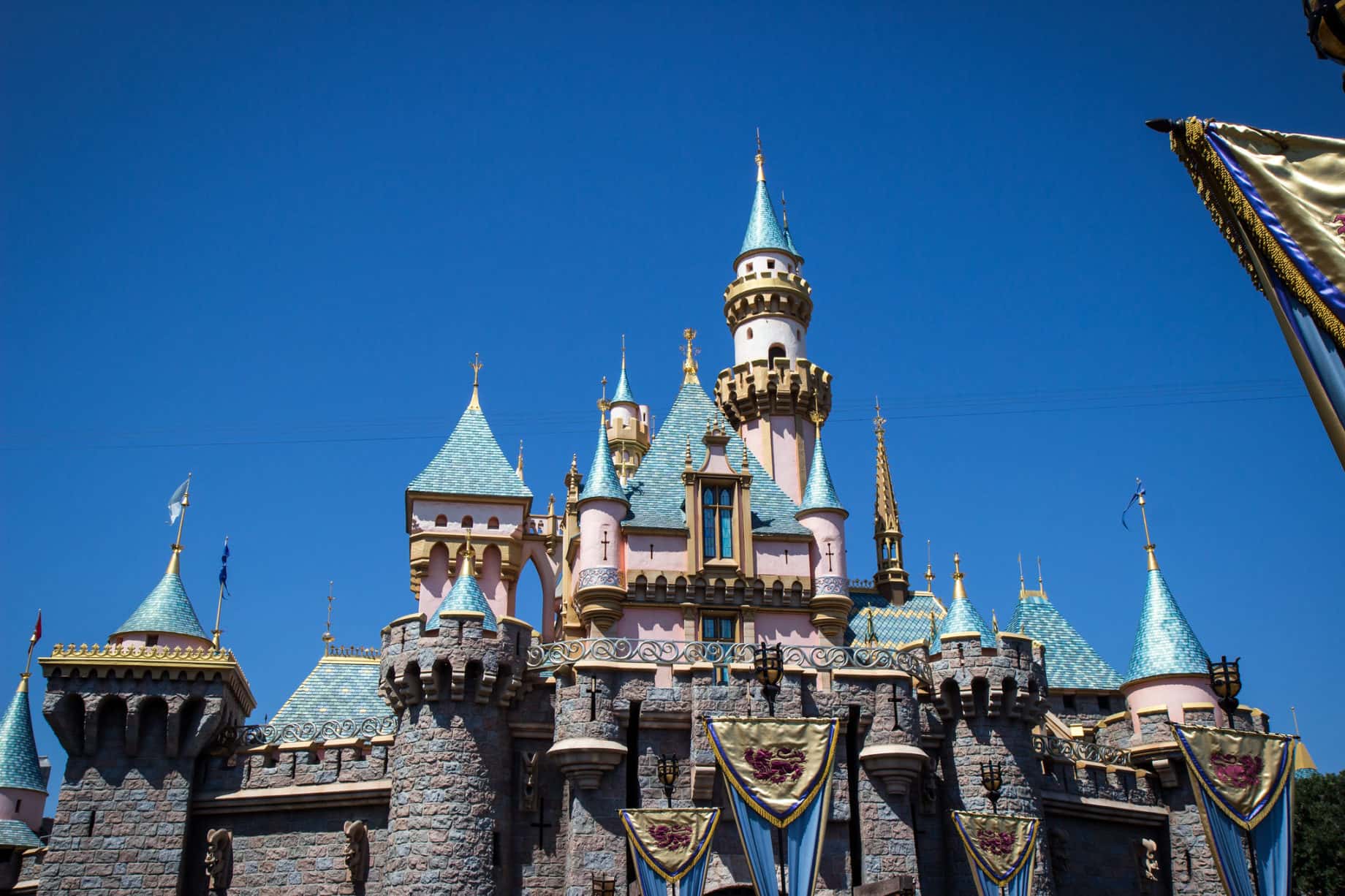 Mansions Of Disturbed Minds Facts