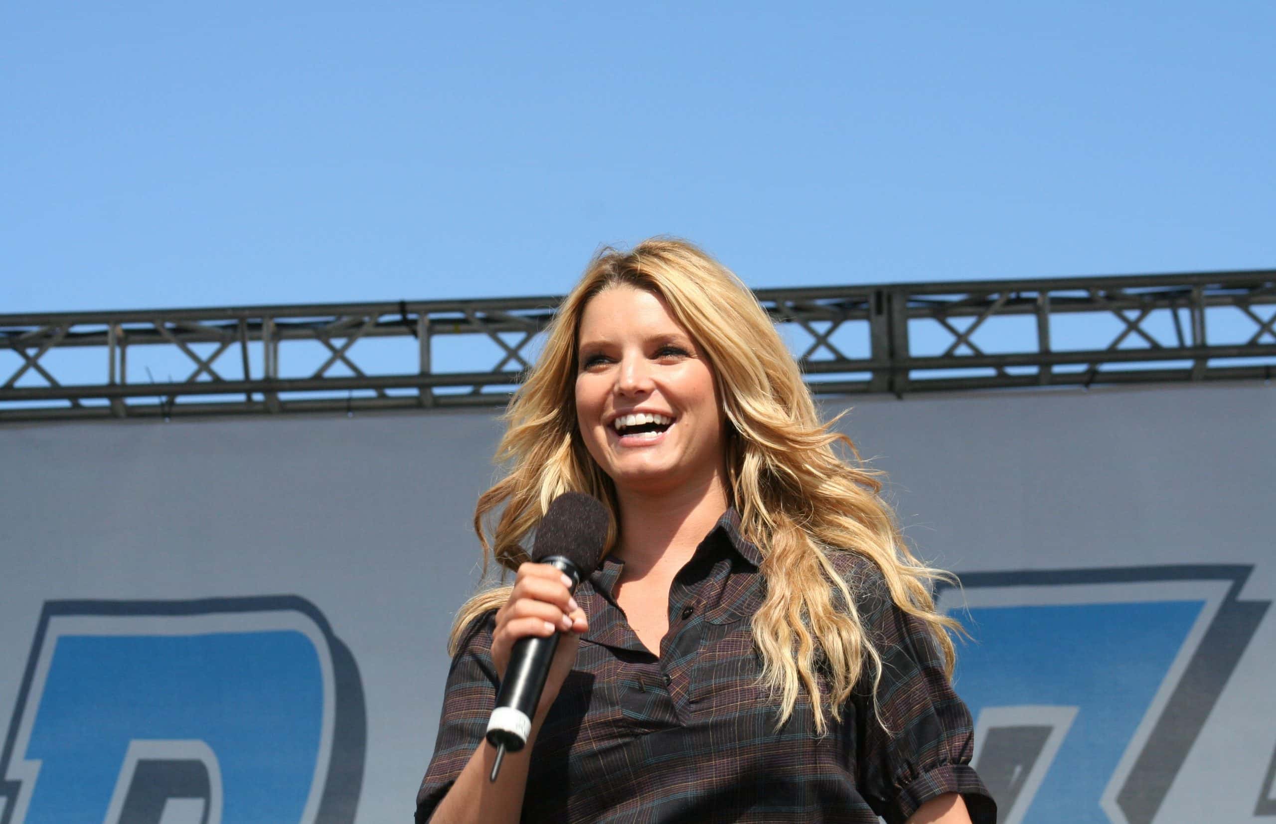 Jessica Simpson Facts