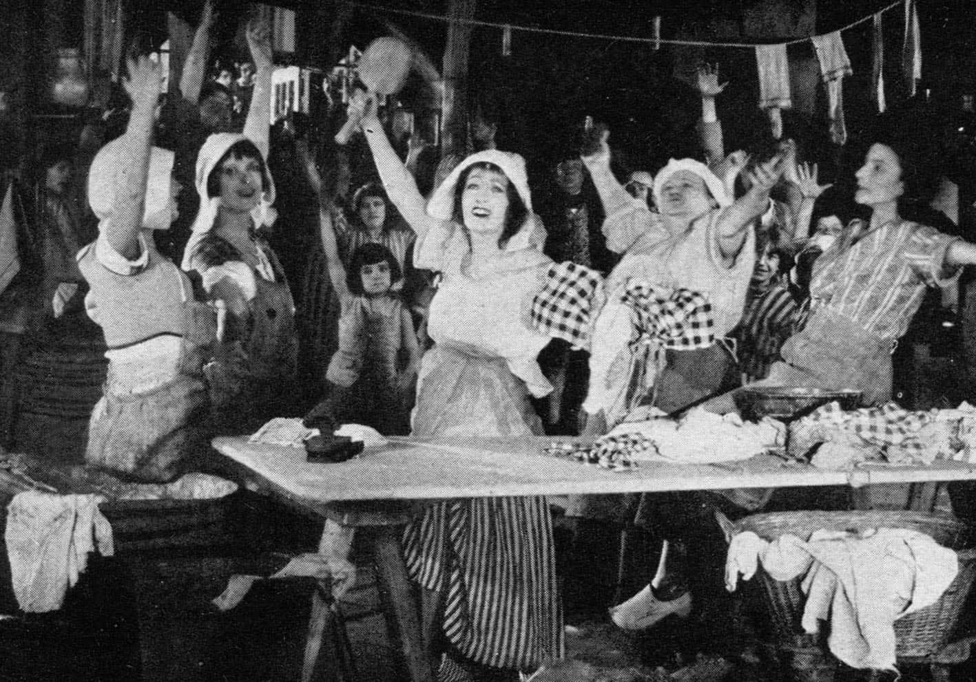 Gloria Swanson facts