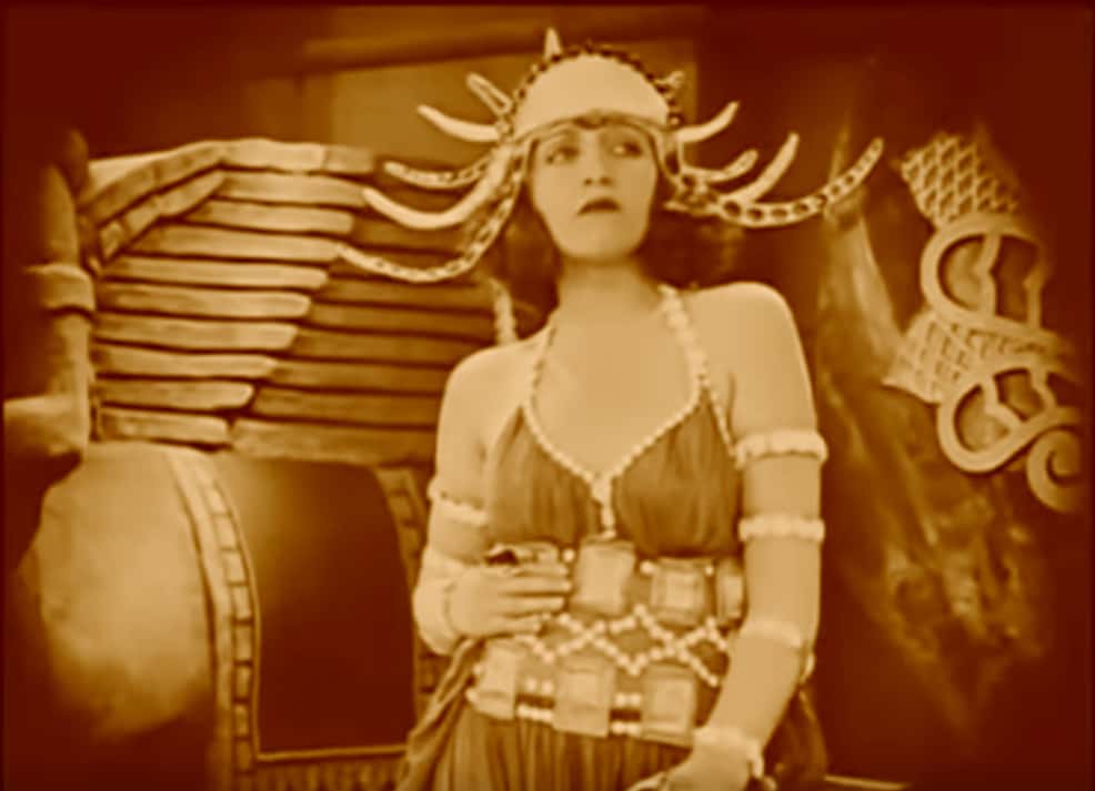 Gloria Swanson facts