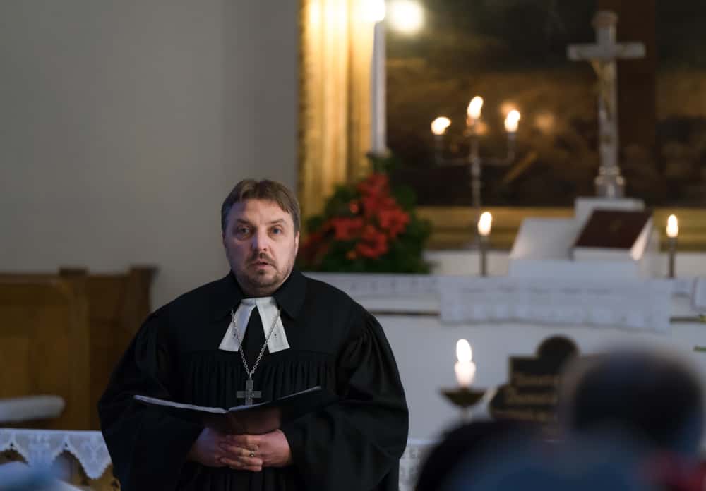 Crazy funerals facts