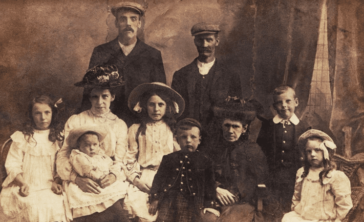 Sonya Goldenhand Facts