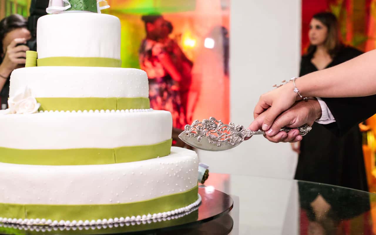 Wedding Red Flags facts