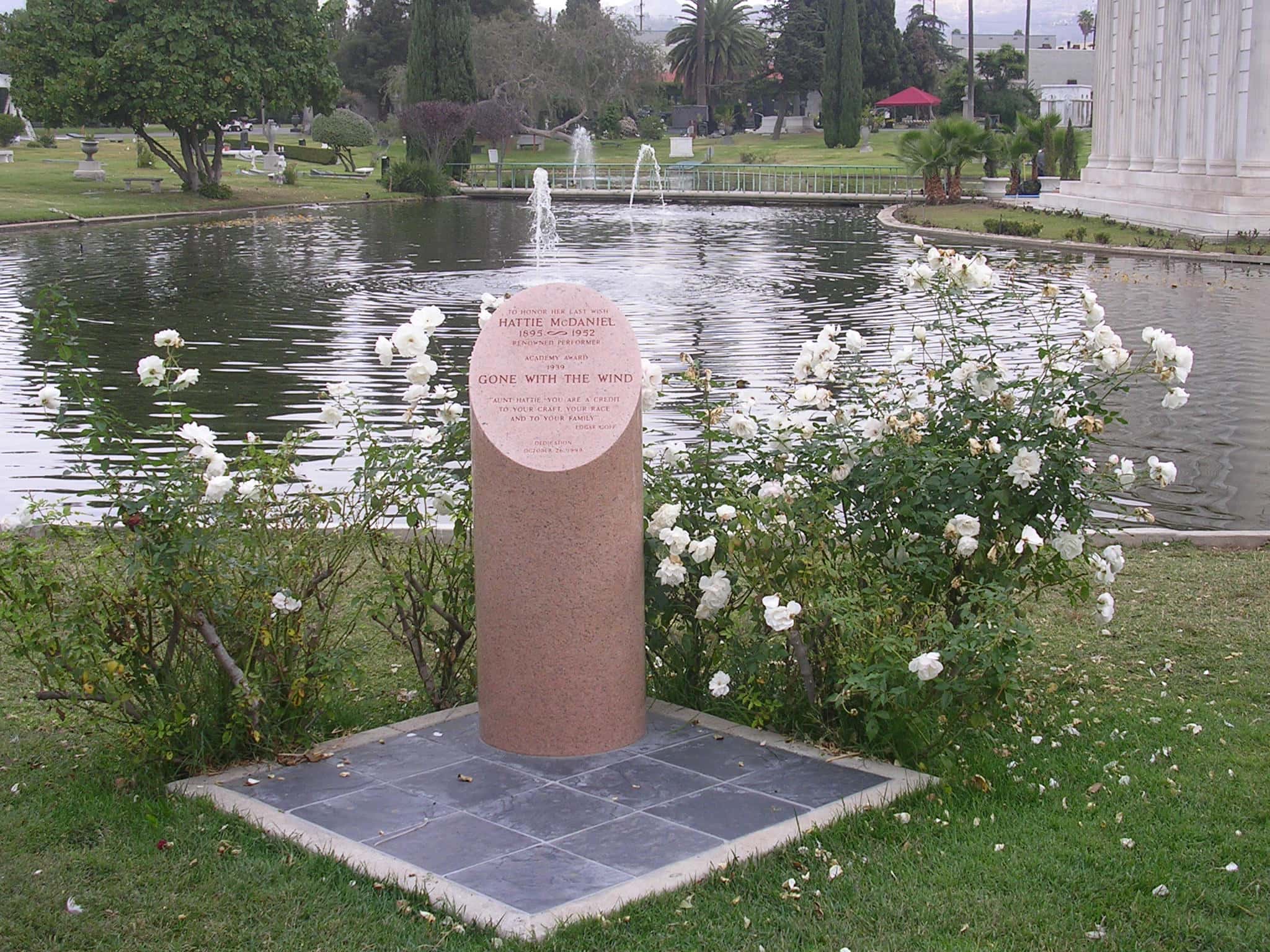 Hattie McDaniel Facts