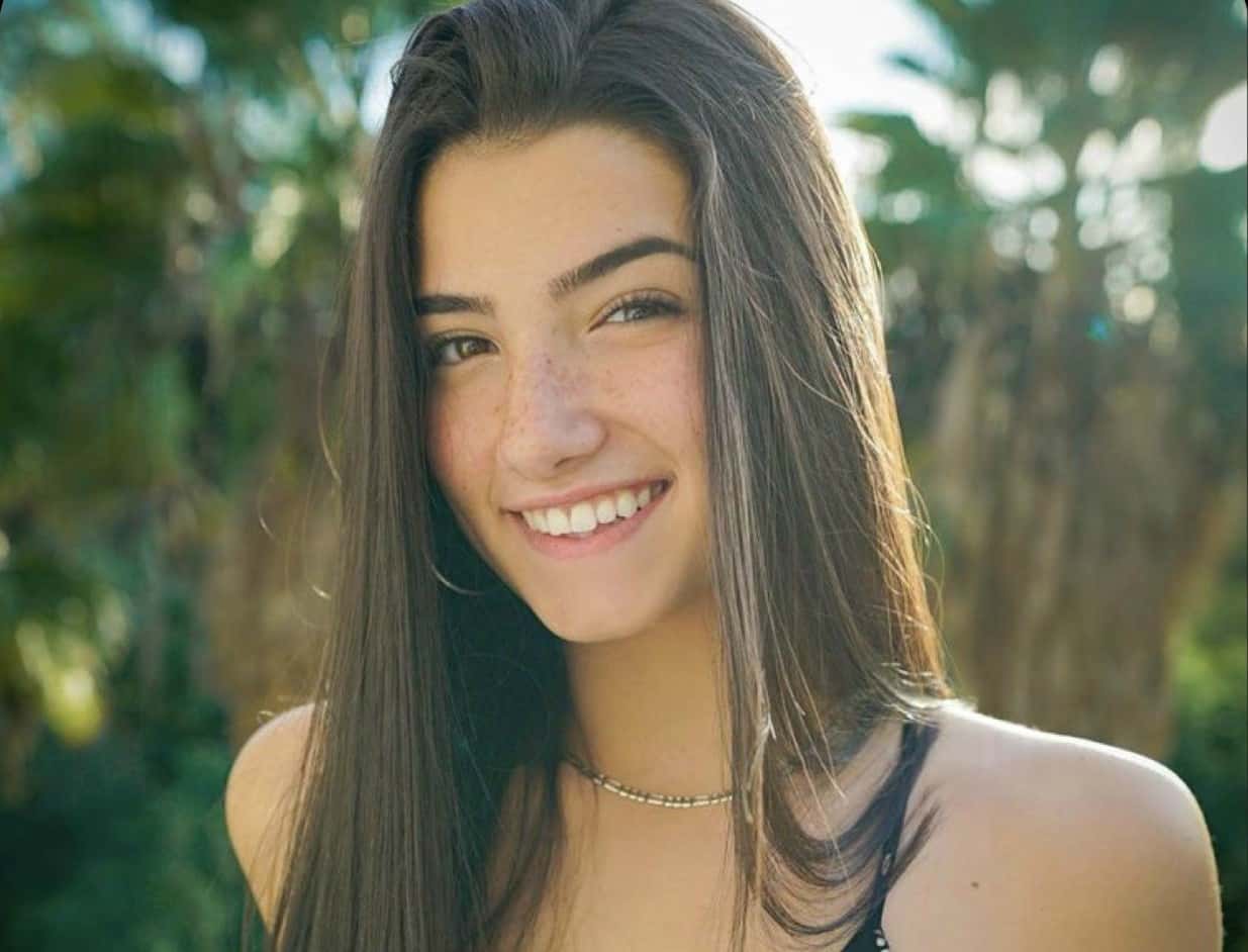 Charli D’Amelio Facts