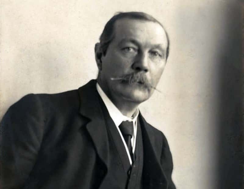 Arthur Conan Doyle in suit