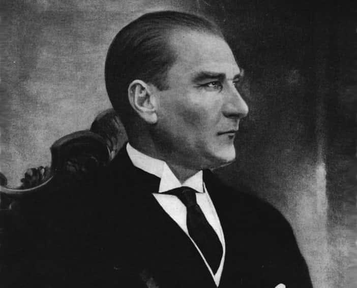 Fall Of Empires Facts