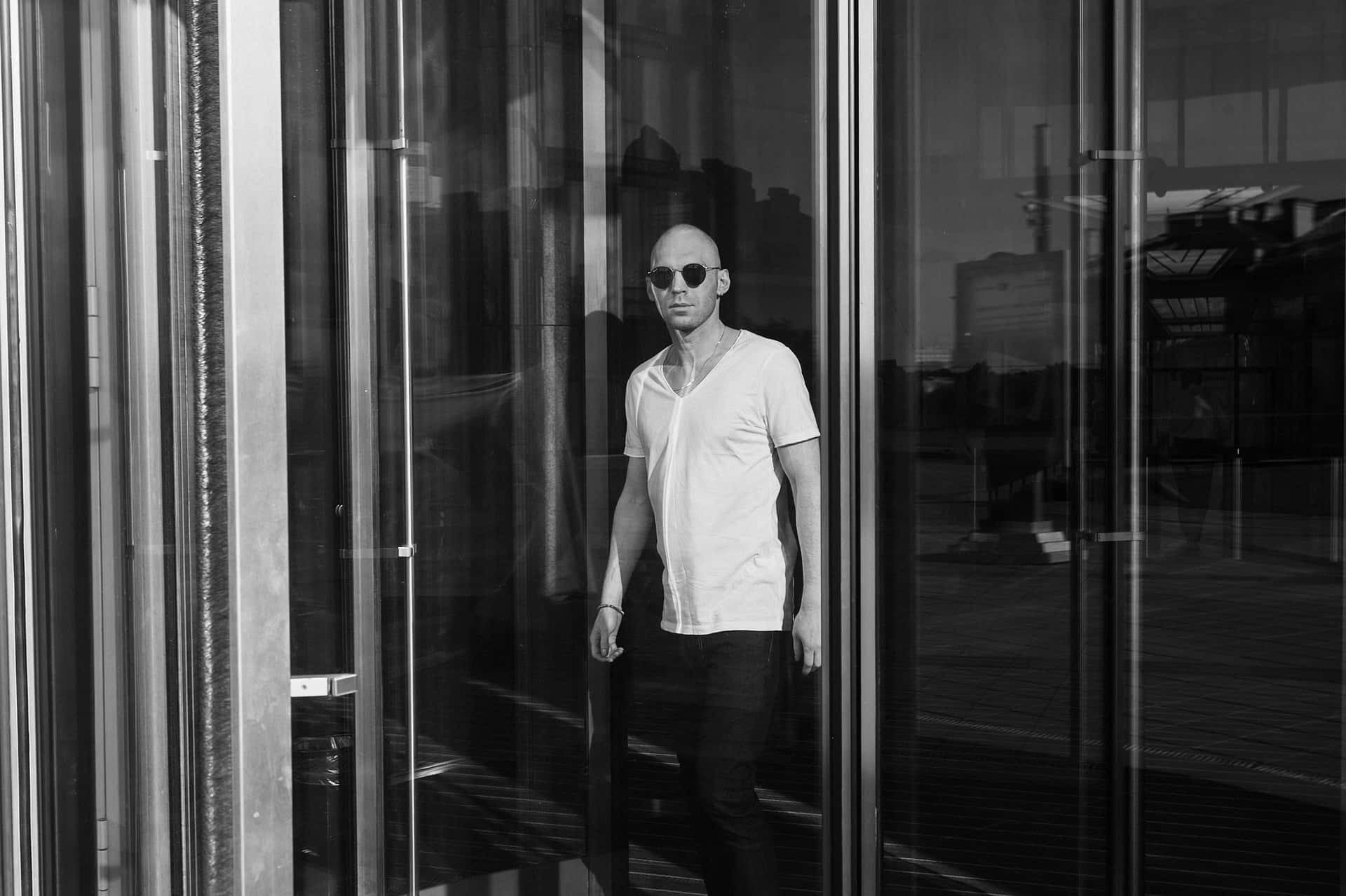 Quit On The Spot facts