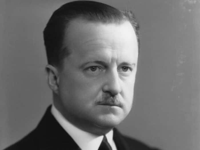 Gloria Guinness Facts