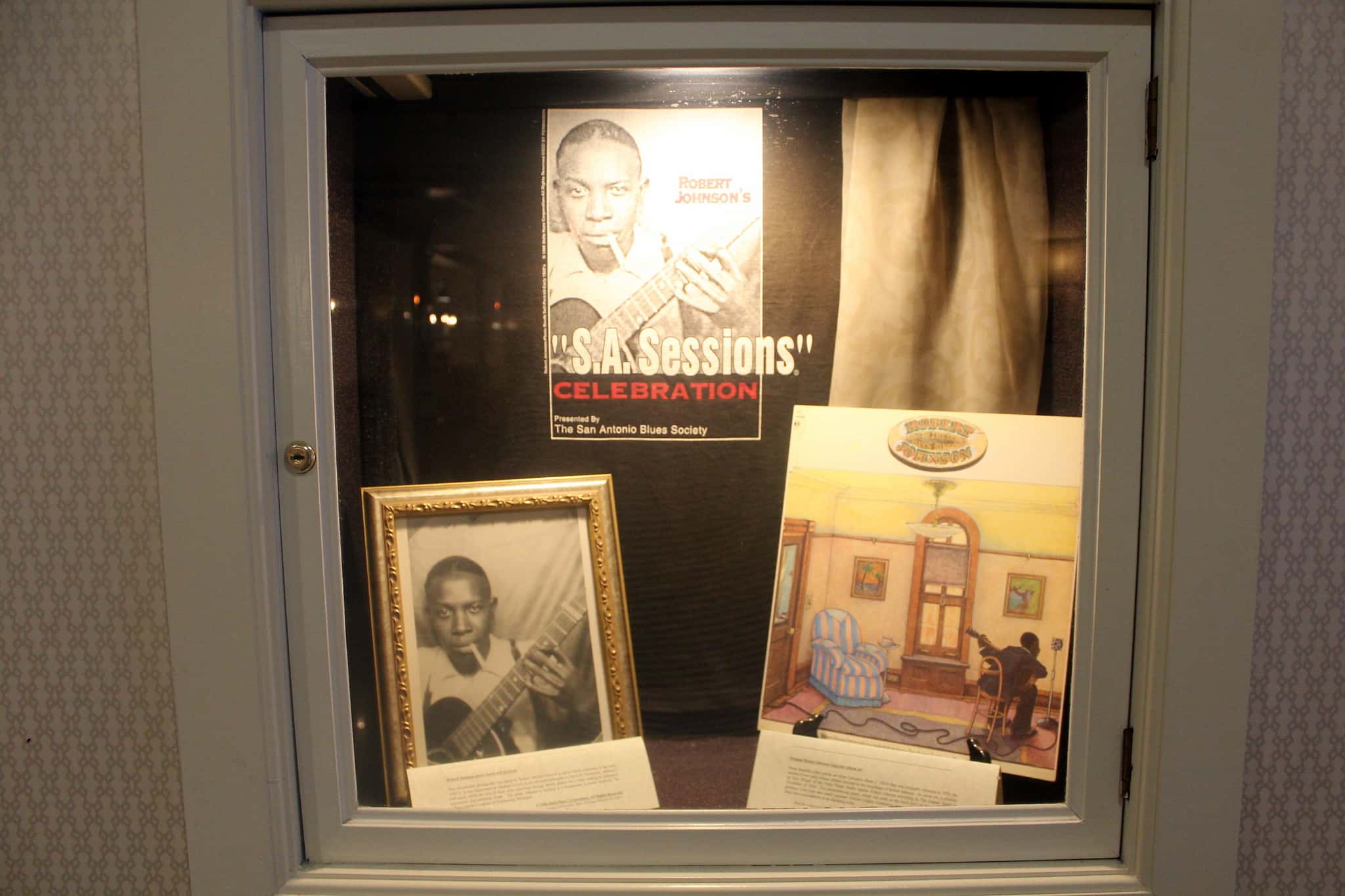 Robert Johnson Facts