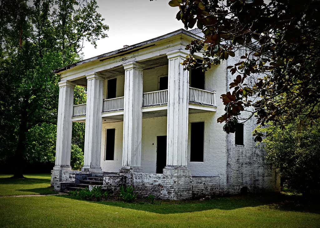 World's Eeriest Ghost Towns facts