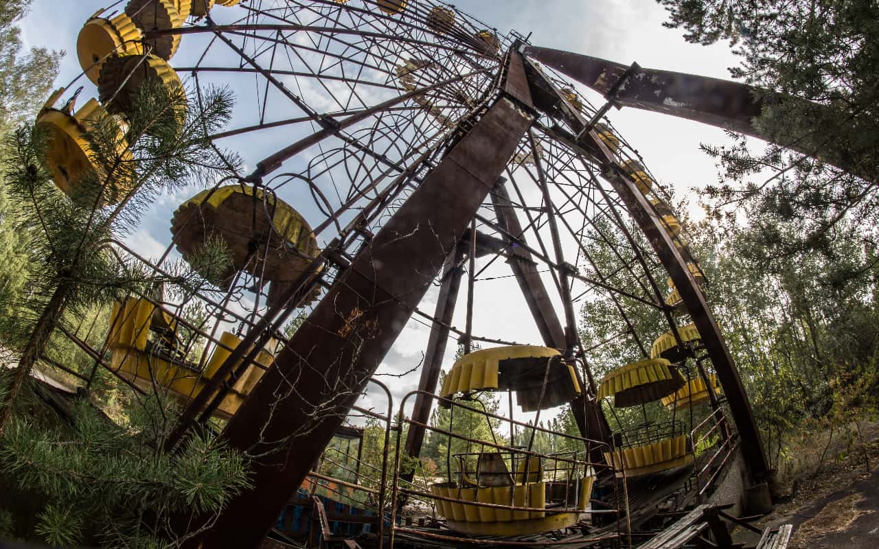 World's Eeriest Ghost Towns facts