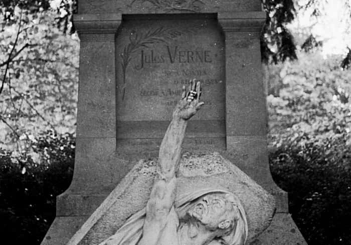 Jules Verne Facts